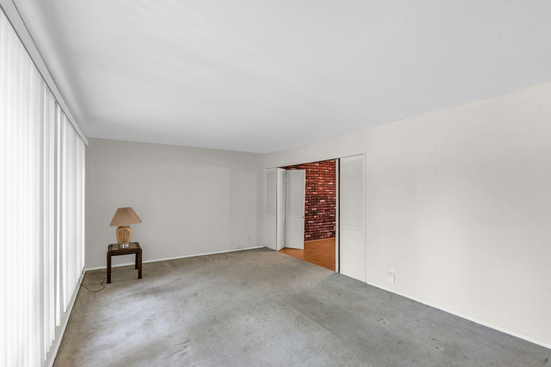 Single Family Robin  Suffolk County, NY 11788, MLS-851359-8