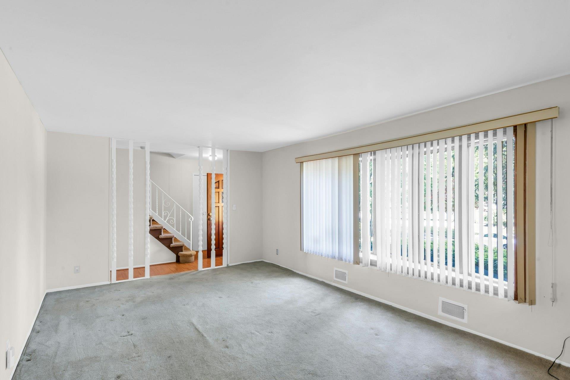 Single Family Robin  Suffolk County, NY 11788, MLS-851359-9