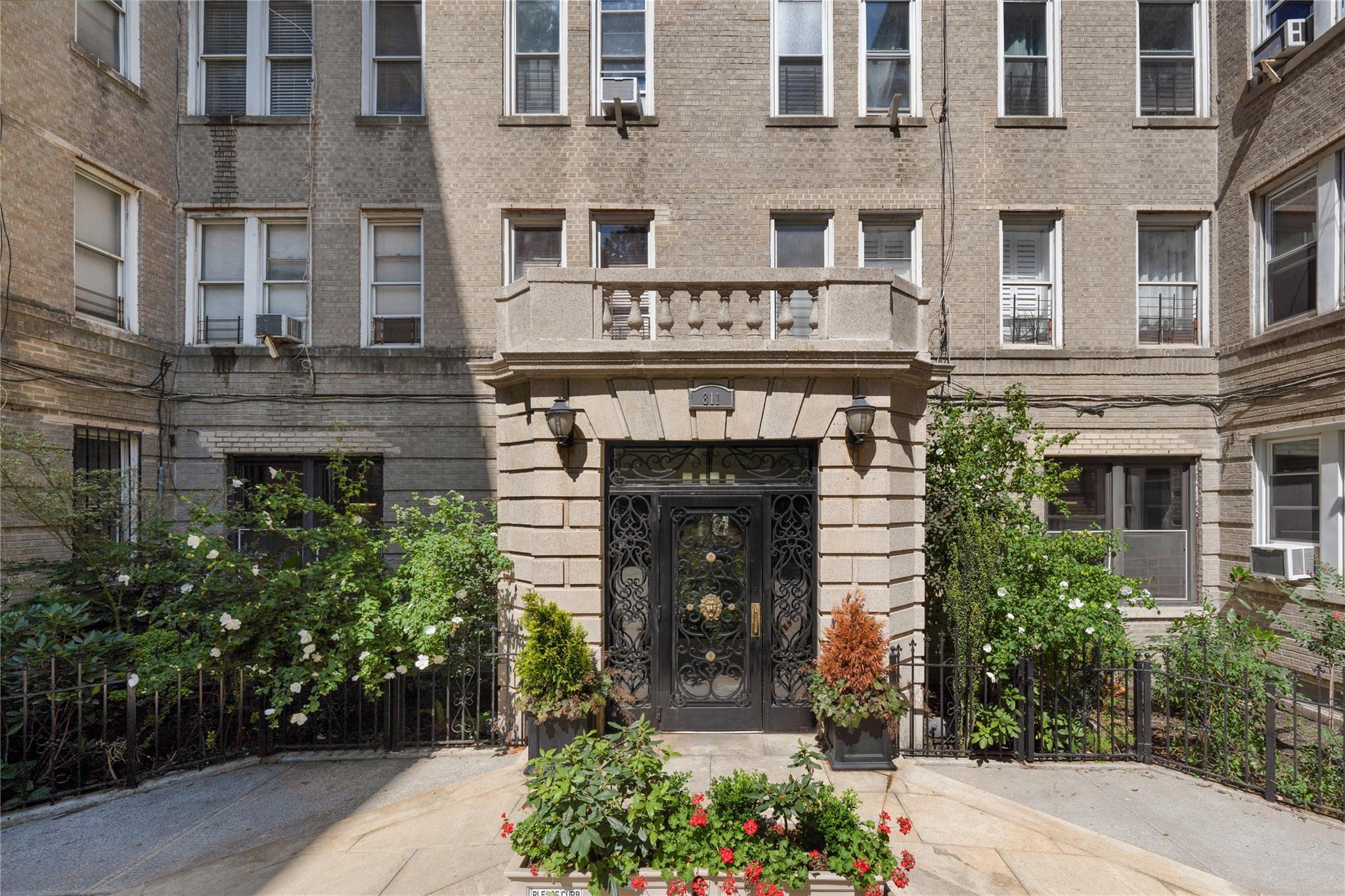 Coop Walton  Bronx, NY 10451, MLS-851376-2