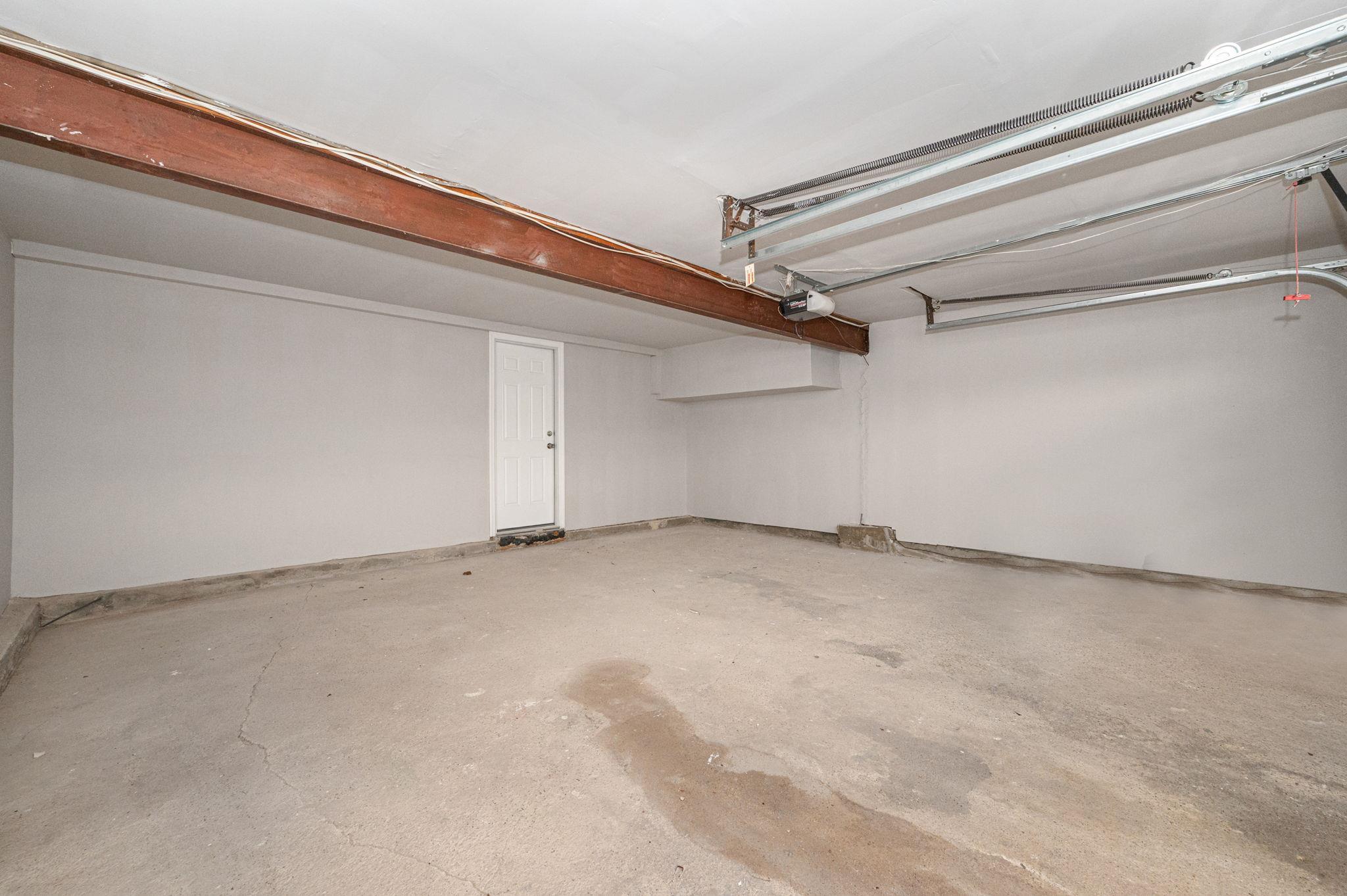Single Family Lincoln  Suffolk County, NY 11716, MLS-851377-25