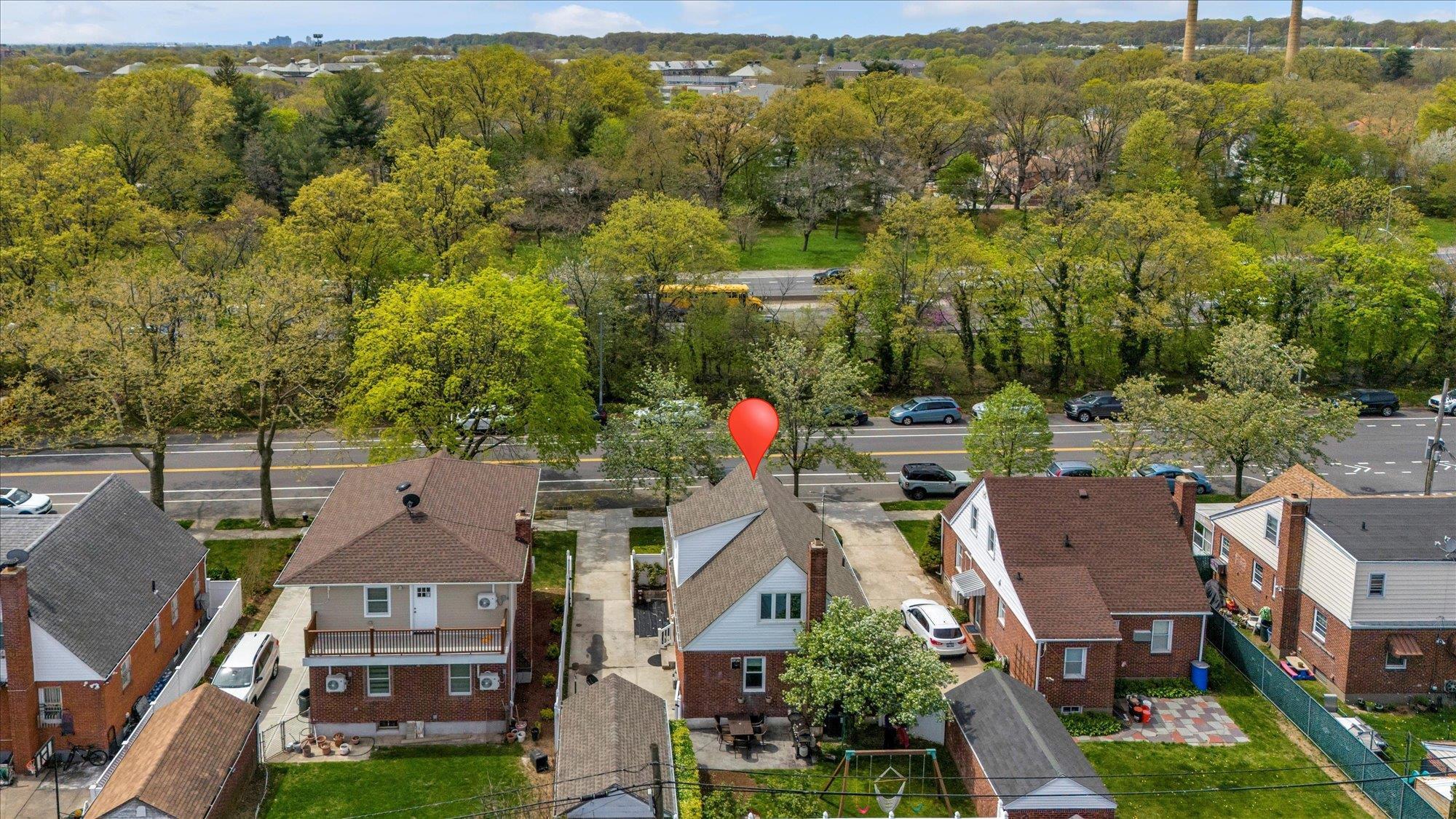 Single Family Commonwealth  Queens, NY 11426, MLS-851387-17