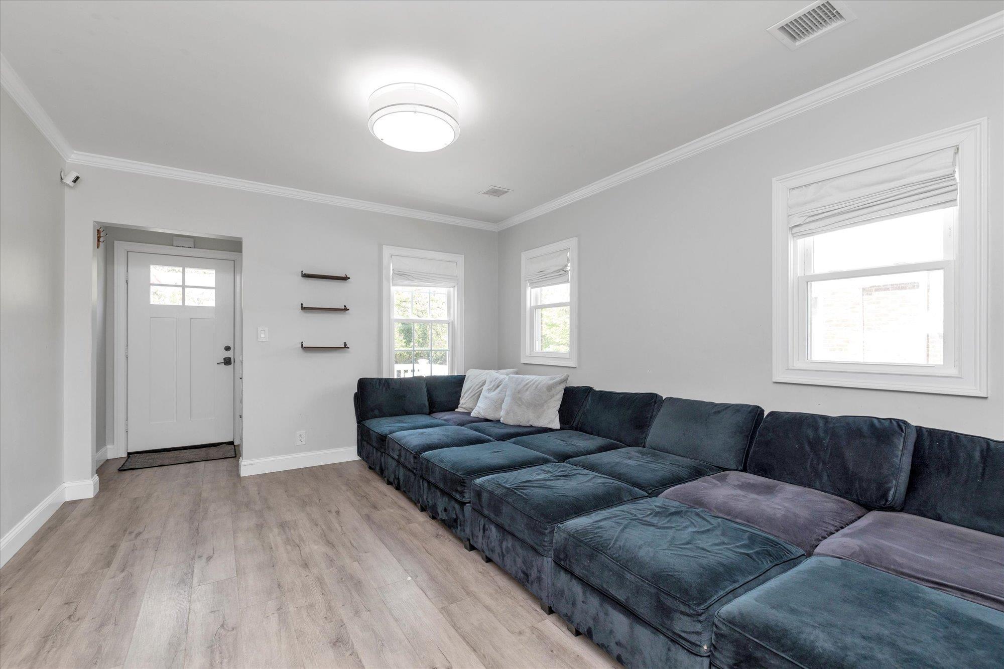 Single Family Commonwealth  Queens, NY 11426, MLS-851387-5