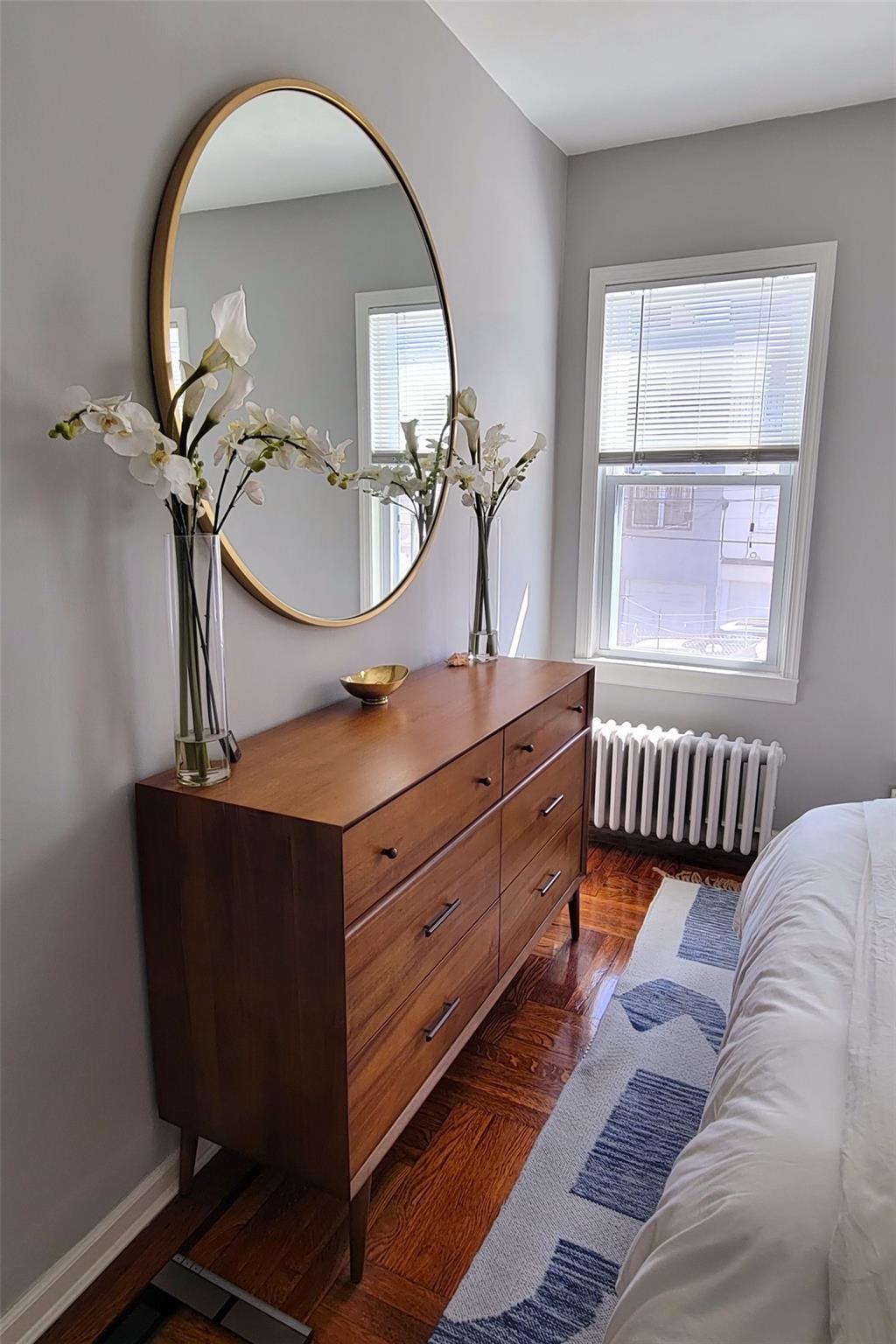 Apartment 38th  Queens, NY 11101, MLS-851401-3