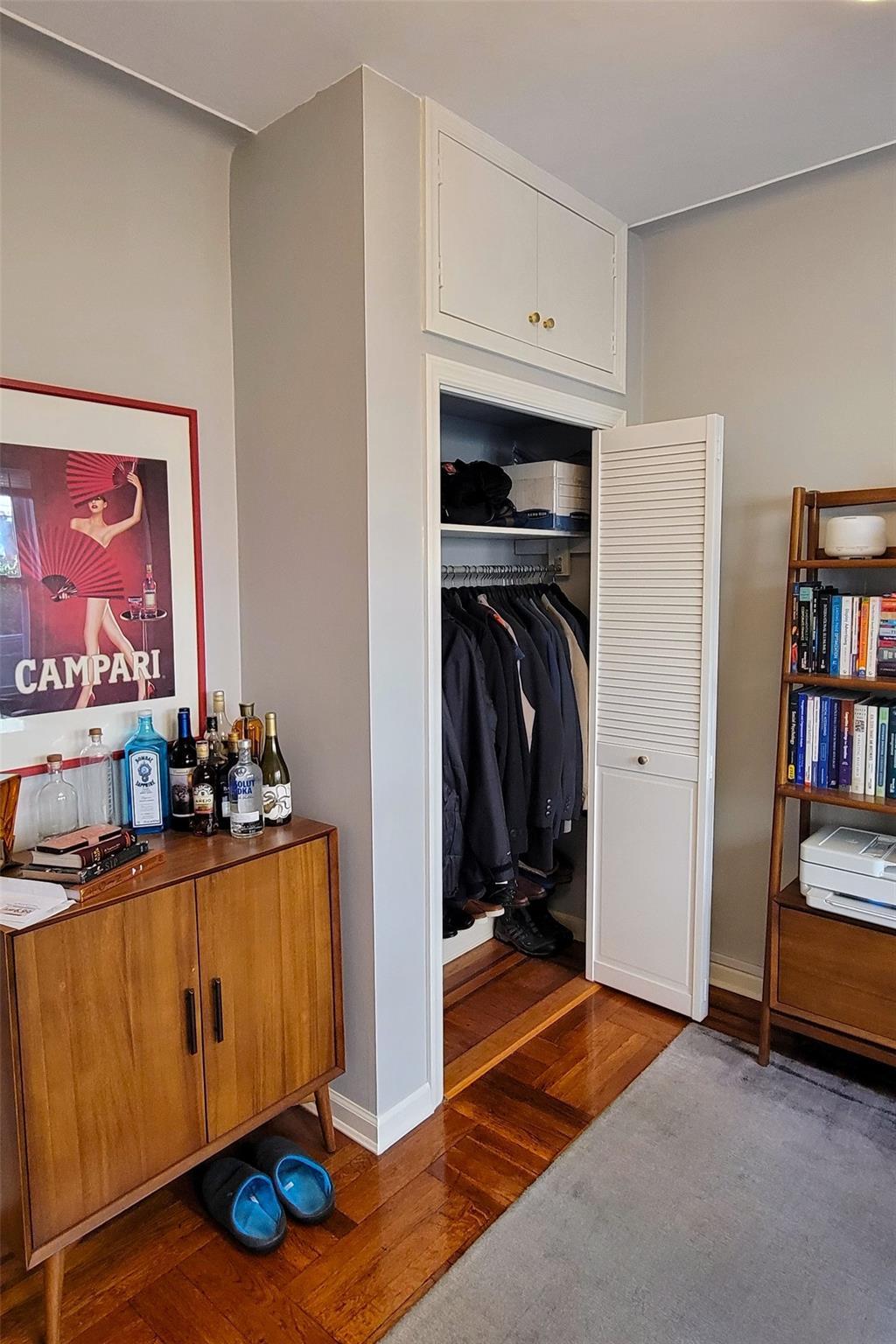 Apartment 38th  Queens, NY 11101, MLS-851401-6