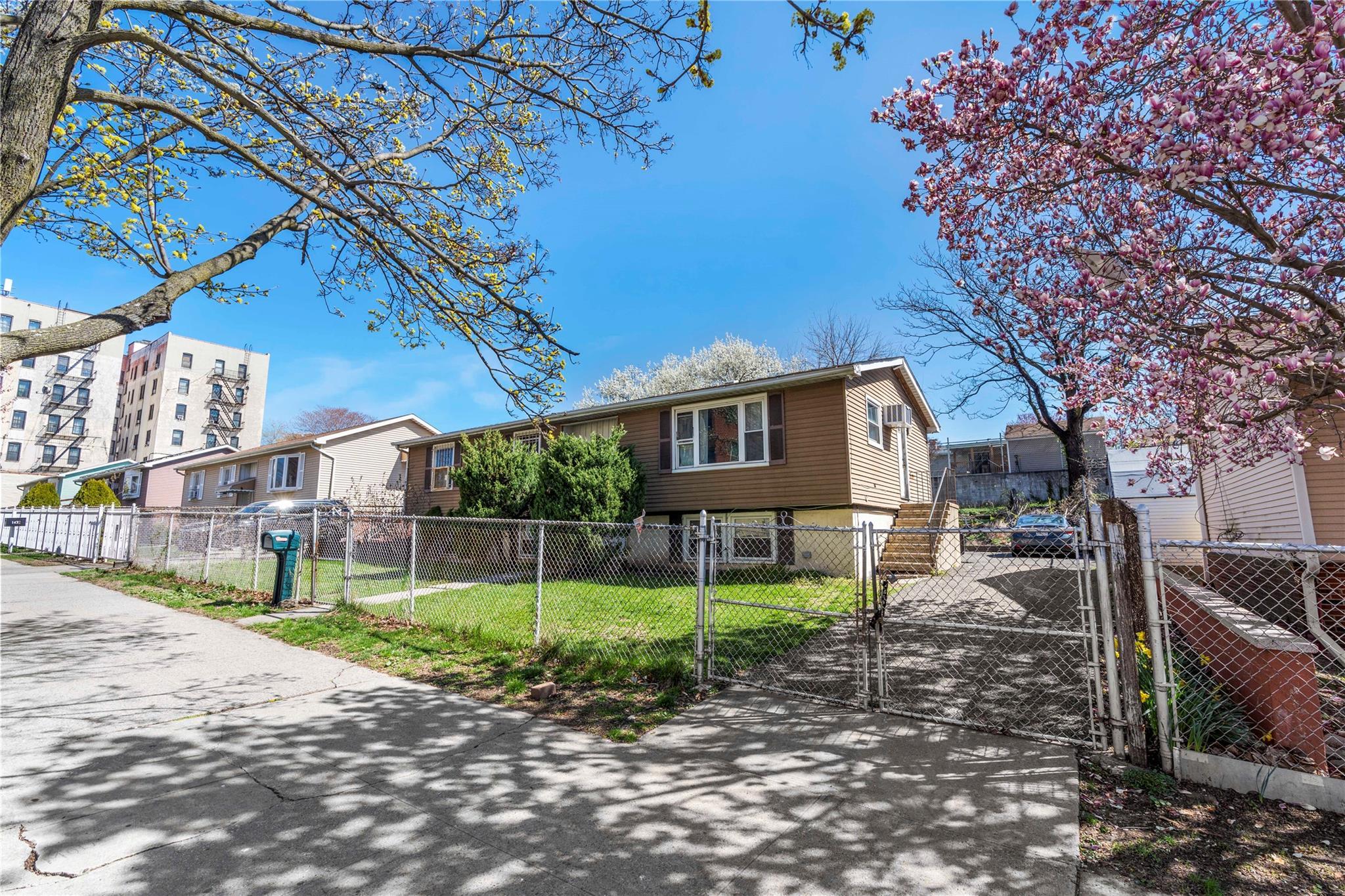 Single Family Louis Nine  Bronx, NY 10459, MLS-851407-3