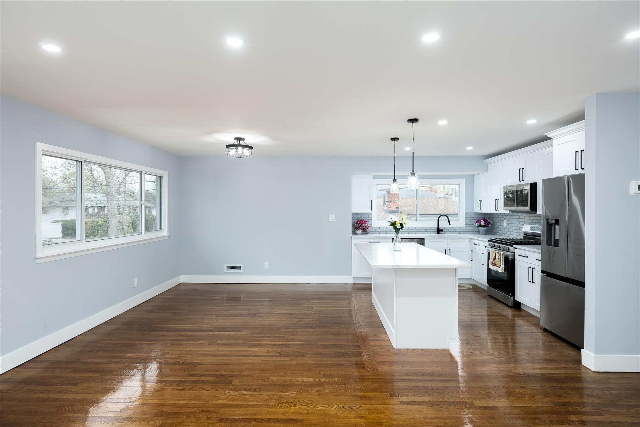 Single Family Catherine  Nassau County, NY 11590, MLS-851415-22