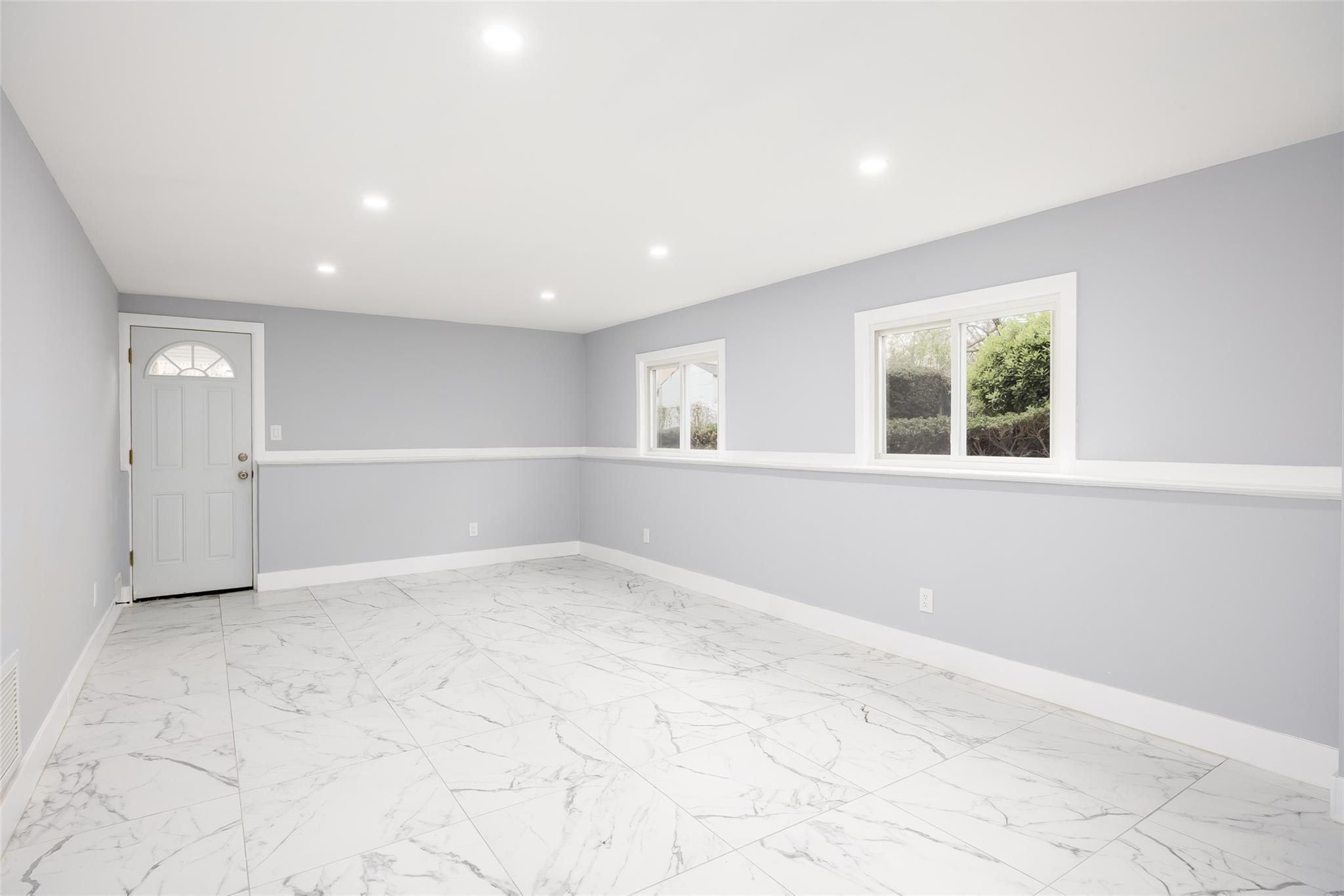 Single Family Catherine  Nassau County, NY 11590, MLS-851415-27