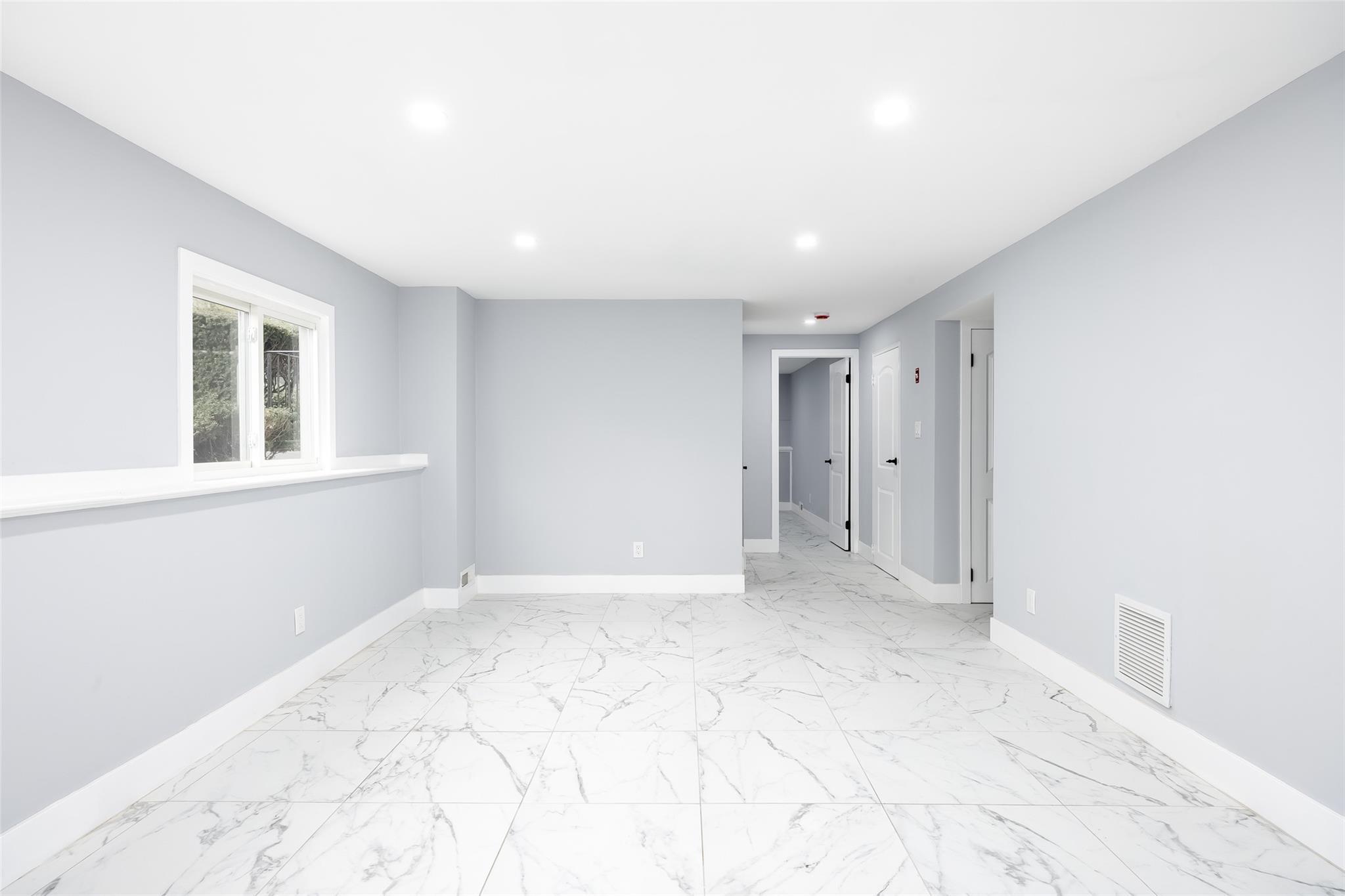Single Family Catherine  Nassau County, NY 11590, MLS-851415-32