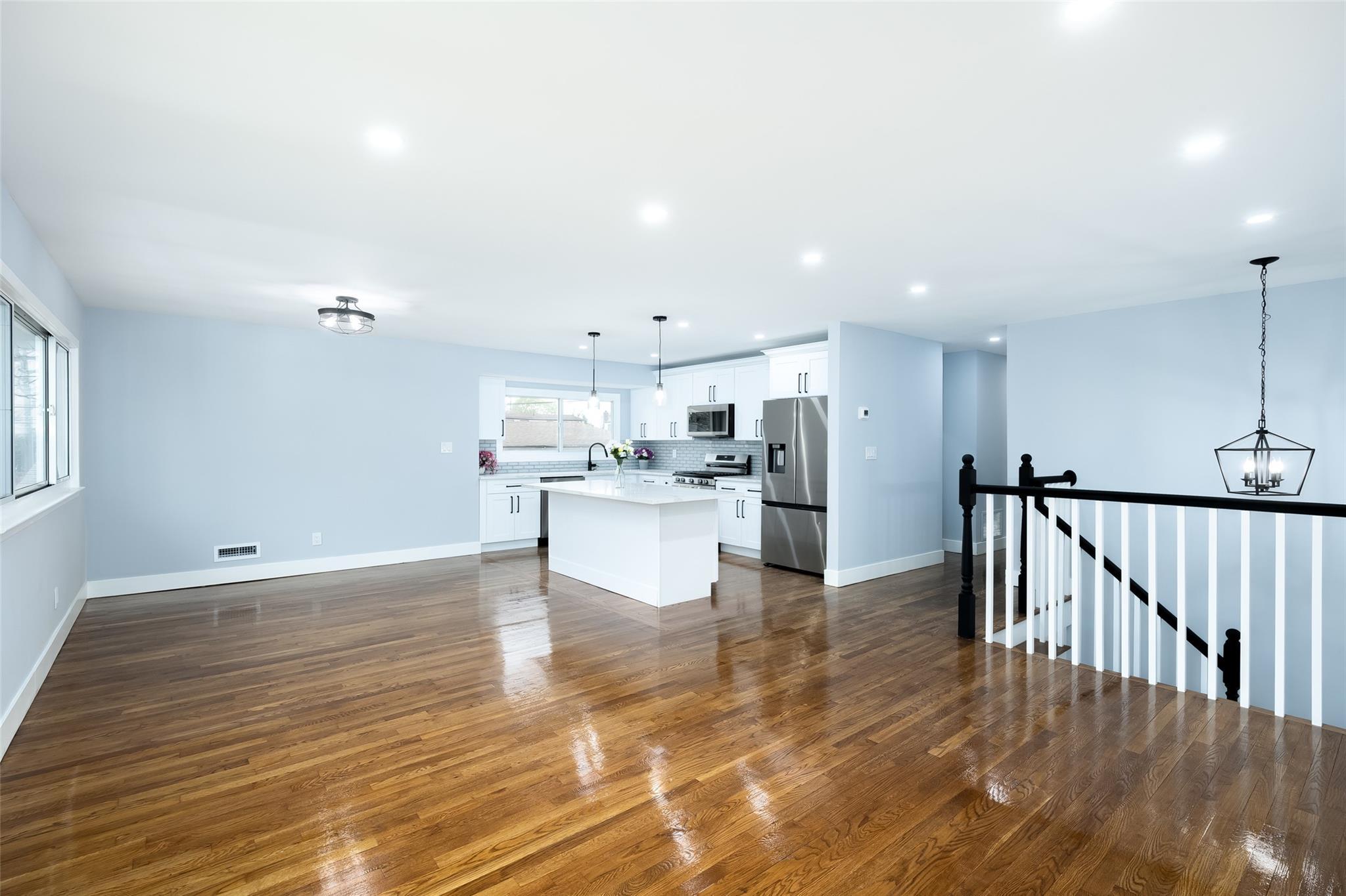 Single Family Catherine  Nassau County, NY 11590, MLS-851415-6