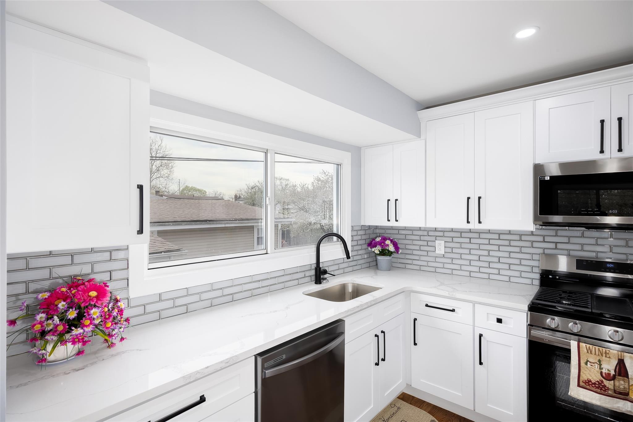 Single Family Catherine  Nassau County, NY 11590, MLS-851415-8