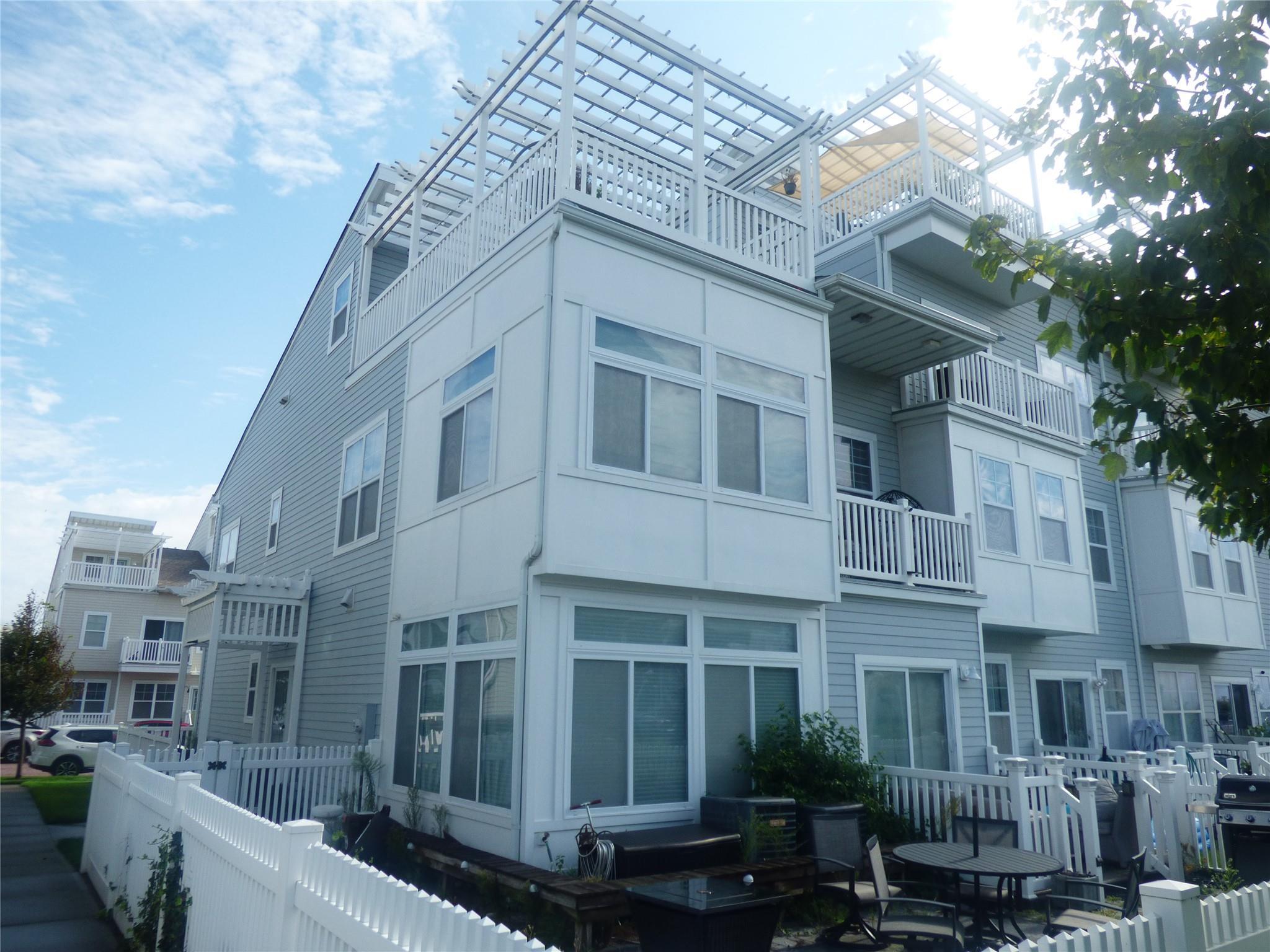 Single Family Ocean  Queens, NY 11692, MLS-851441-3