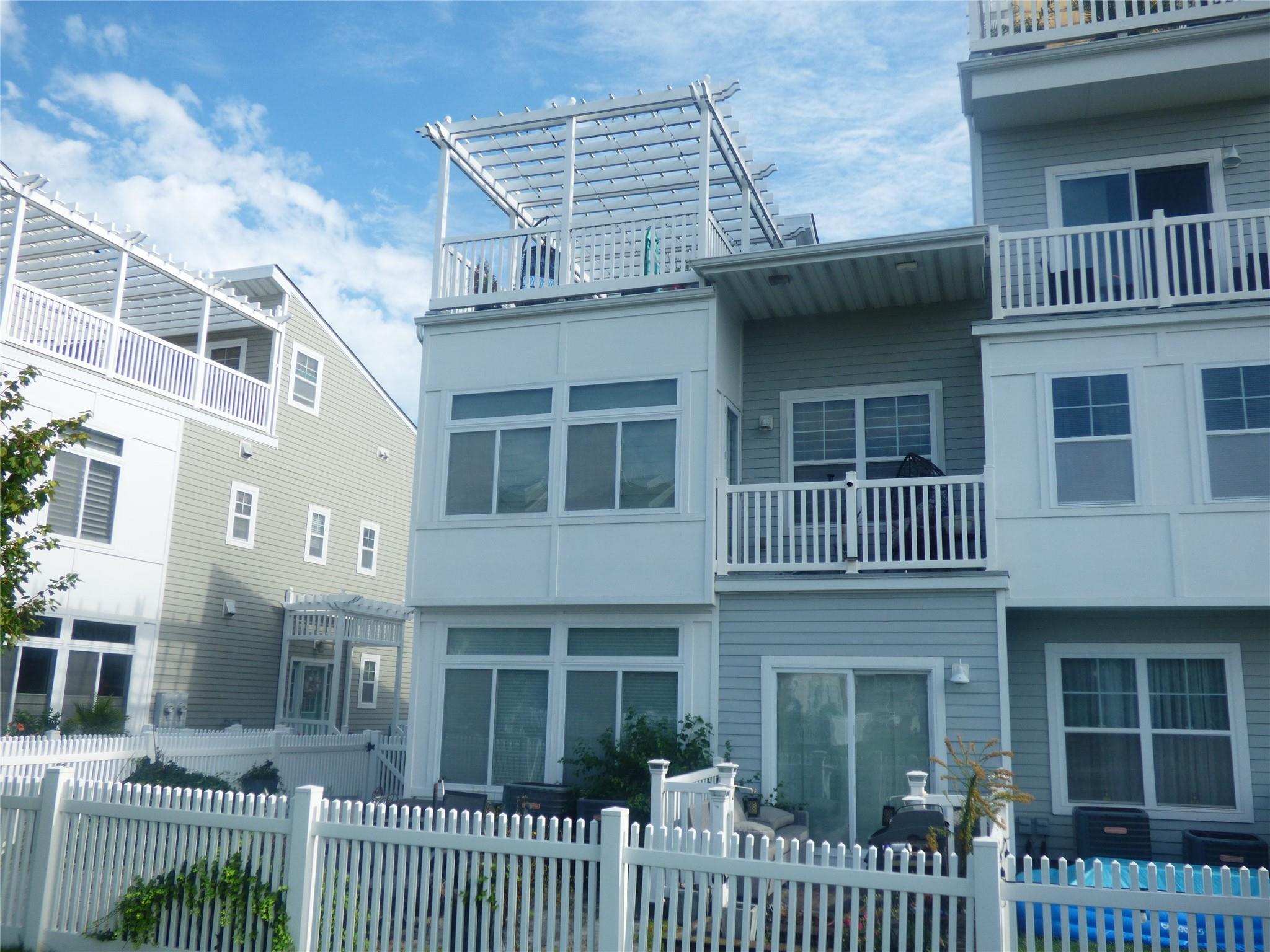 Single Family Ocean  Queens, NY 11692, MLS-851441-4