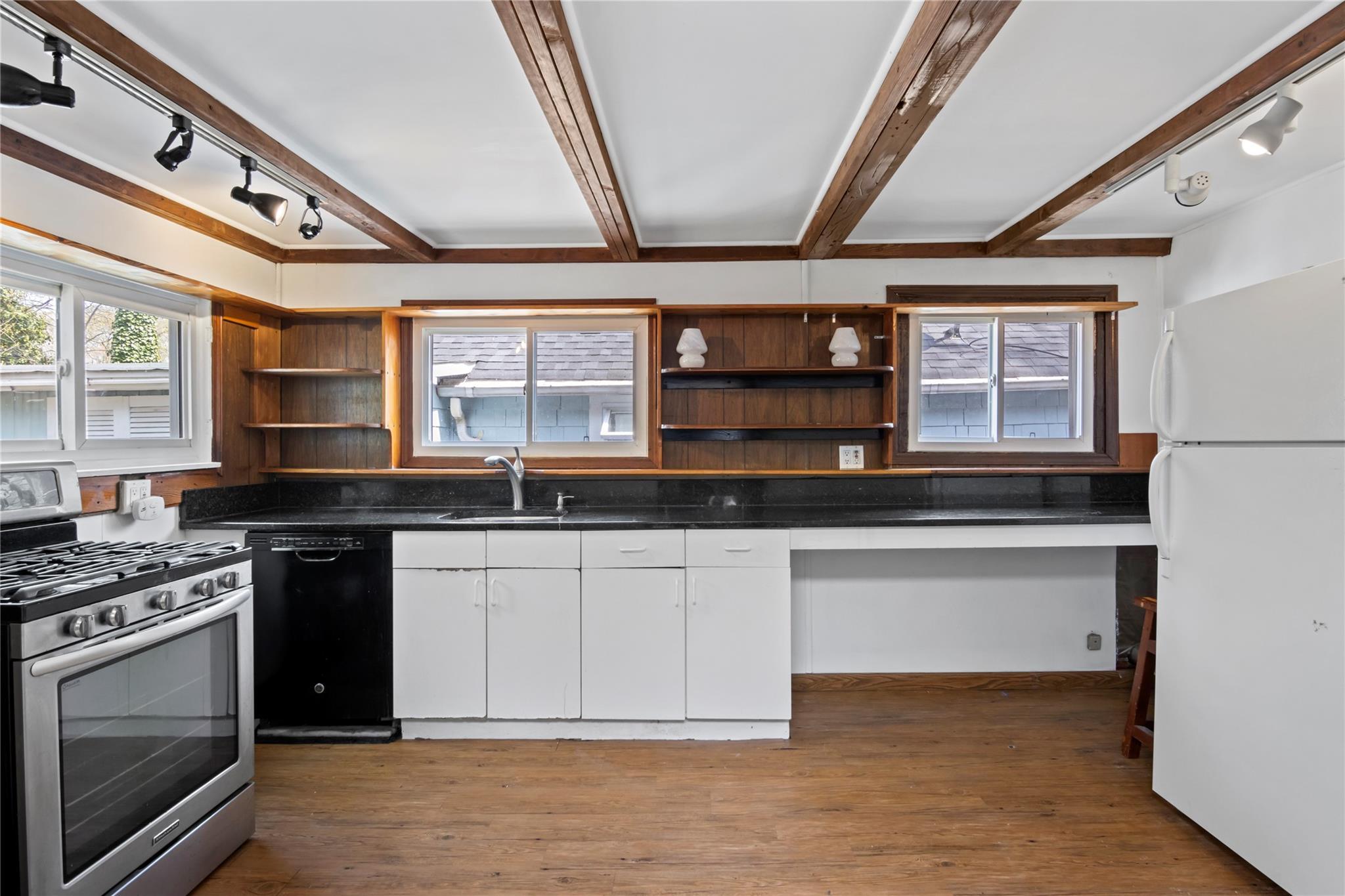 Single Family Cedar  Suffolk County, NY 11733, MLS-851442-14