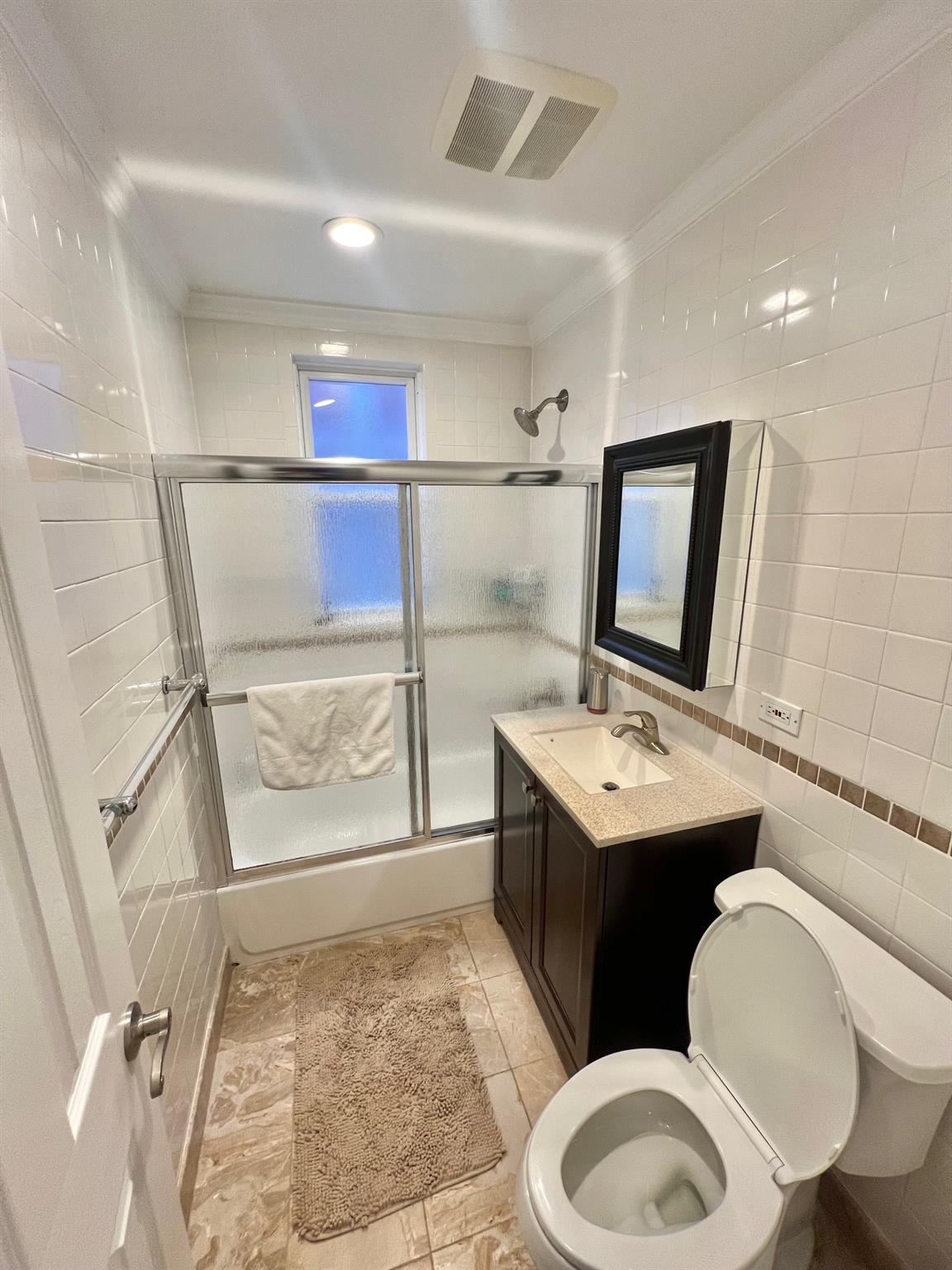 Single Family Mace  Bronx, NY 10469, MLS-851457-17