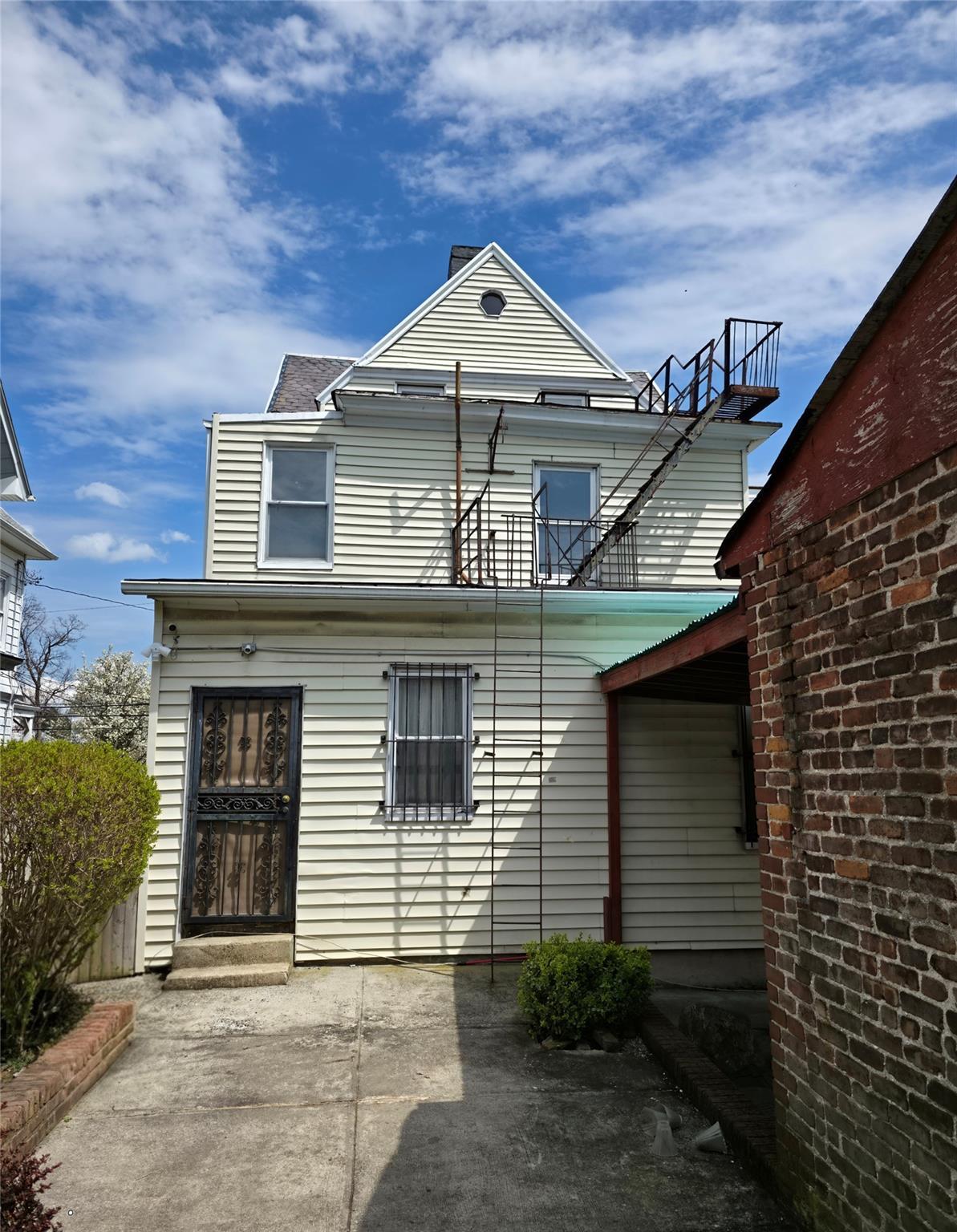 Single Family 9th  Westchester County, NY 10550, MLS-851458-3