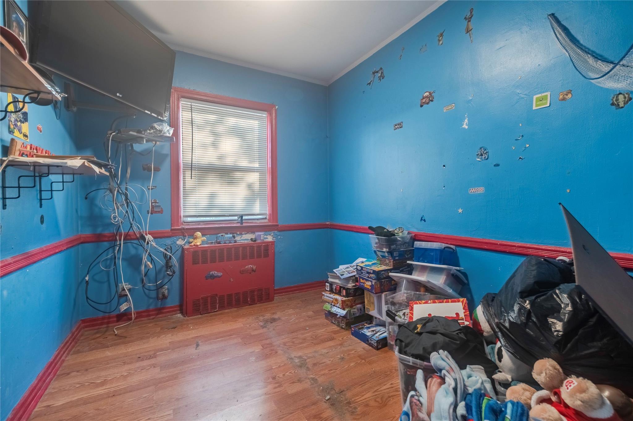 Single Family 196 Street  Queens, NY 11358, MLS-851467-10