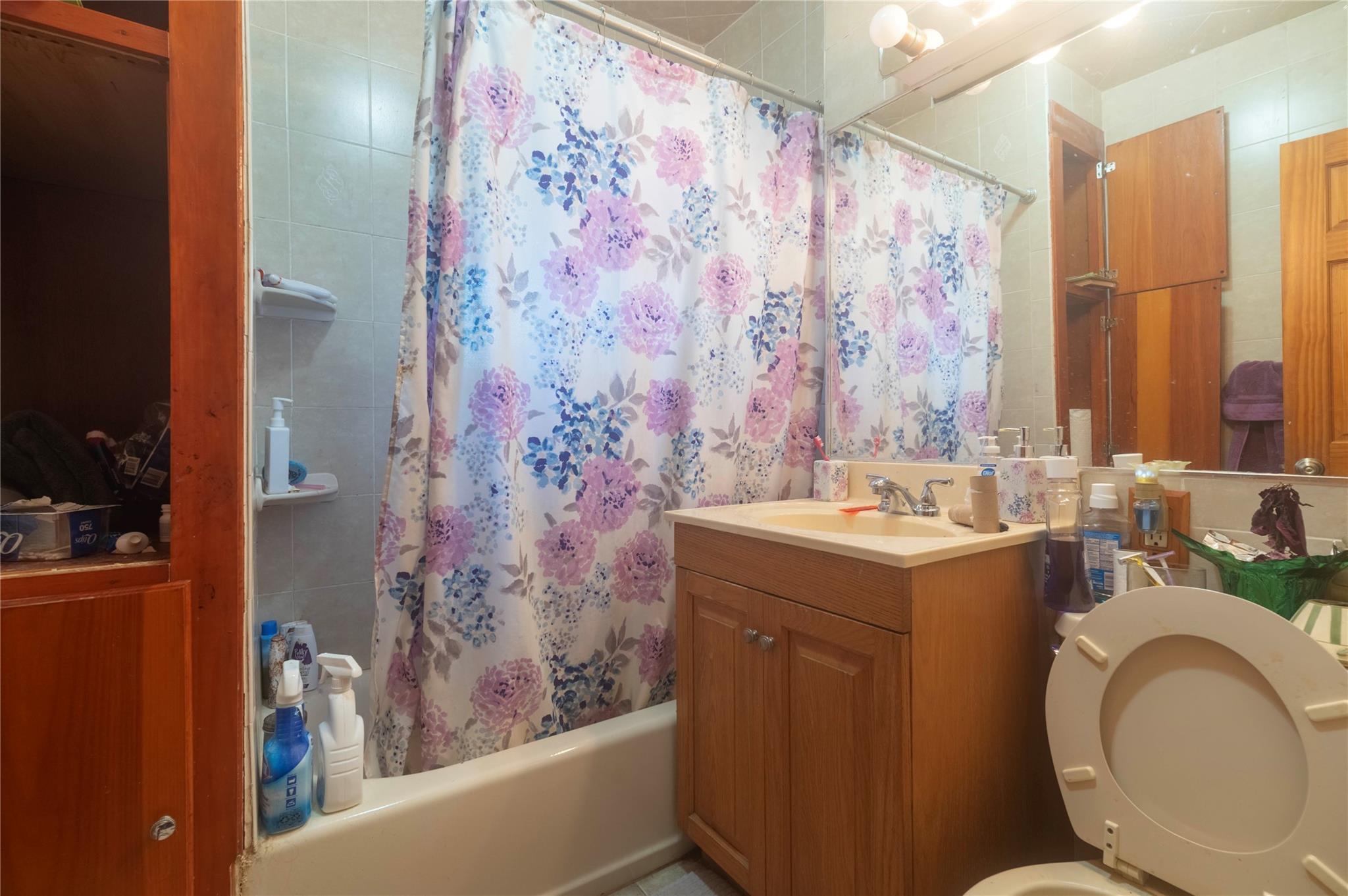 Single Family 196 Street  Queens, NY 11358, MLS-851467-9