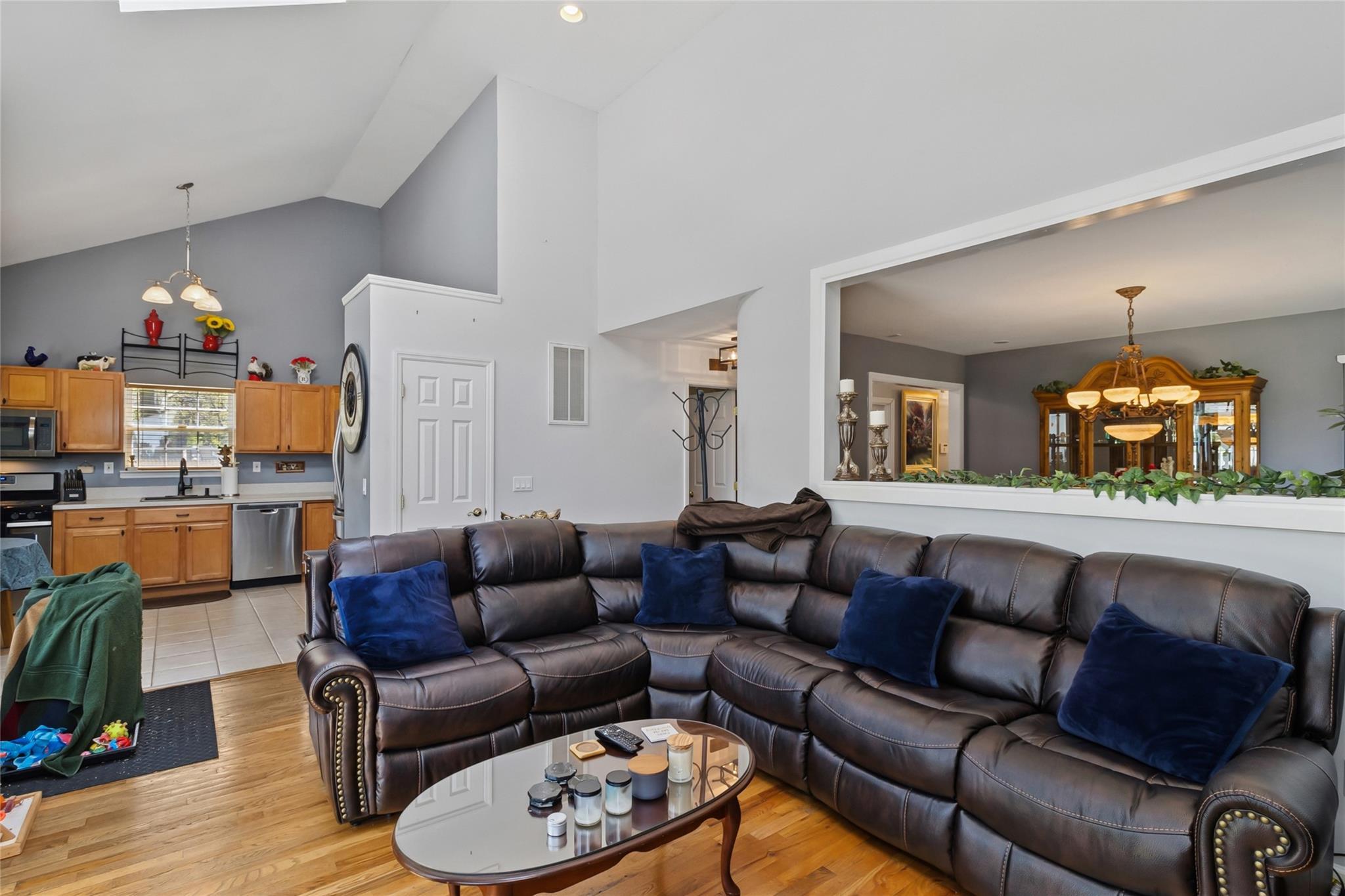 Single Family Queens Road  Suffolk County, NY 11764, MLS-851487-10