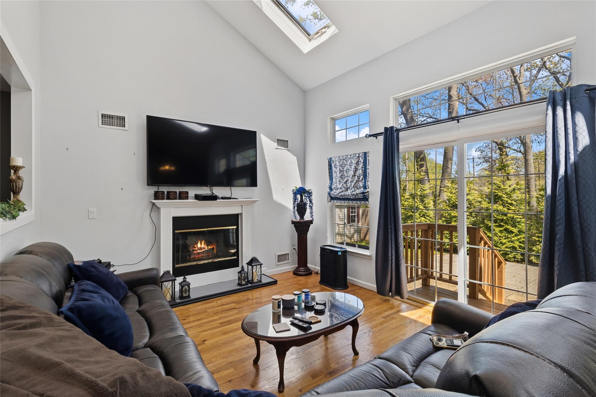 Single Family Queens Road  Suffolk County, NY 11764, MLS-851487-8