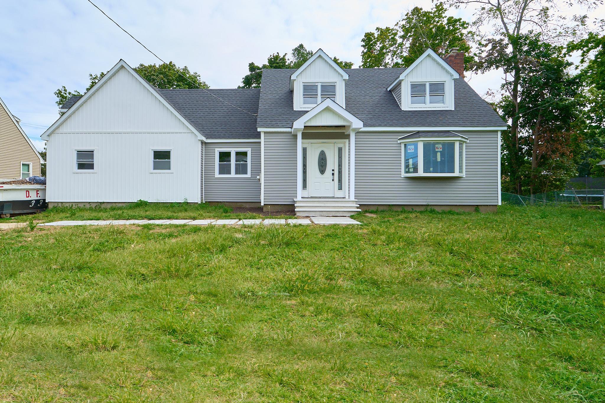 Single Family Smith  Suffolk County, NY 11740, MLS-851501-2