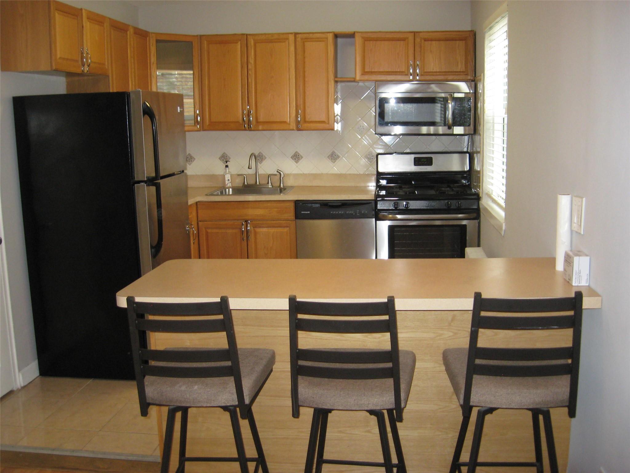 Apartment 75th  Queens, NY 11004, MLS-851508-8