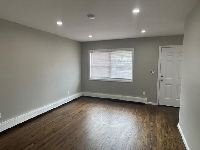 Single Family 44th  Suffolk County, NY 11726, MLS-851521-14