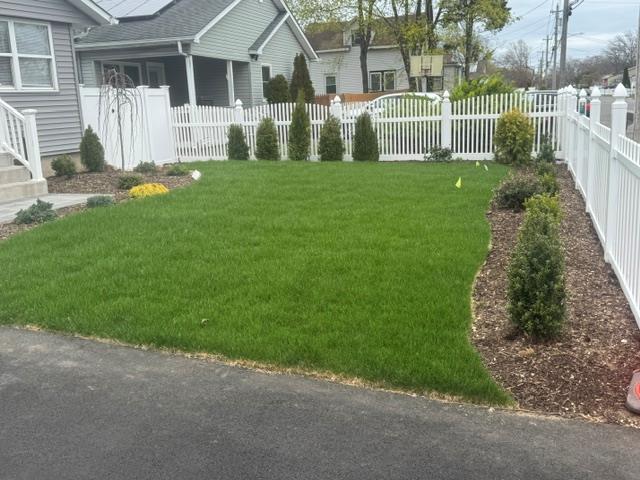 Single Family 44th  Suffolk County, NY 11726, MLS-851521-6