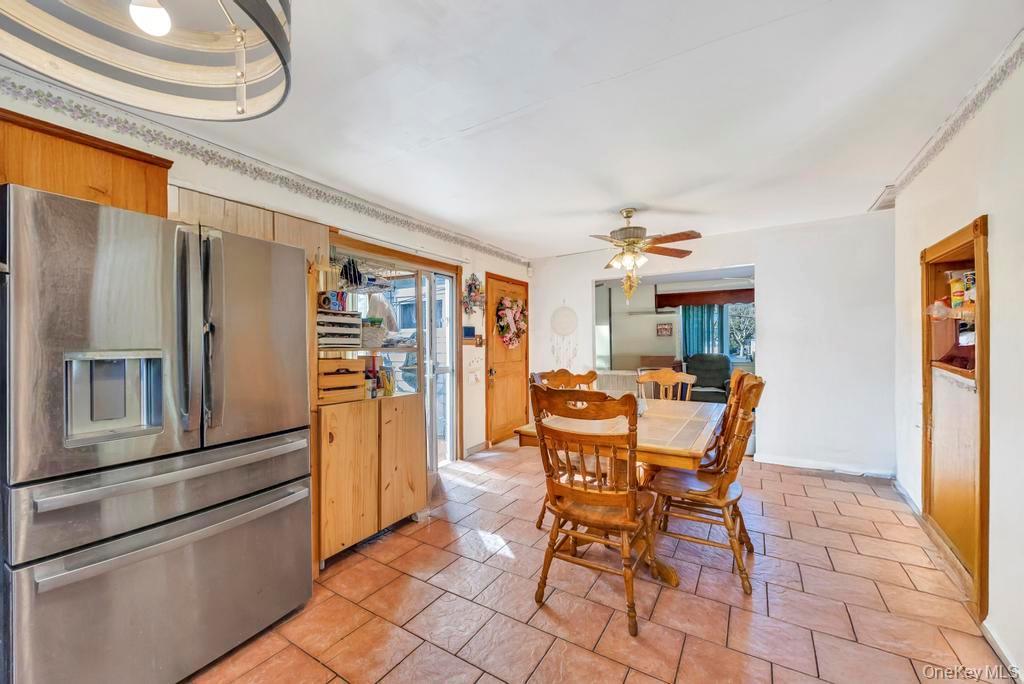 Single Family Urn Suffolk County, NY 11717, MLS-851528-7