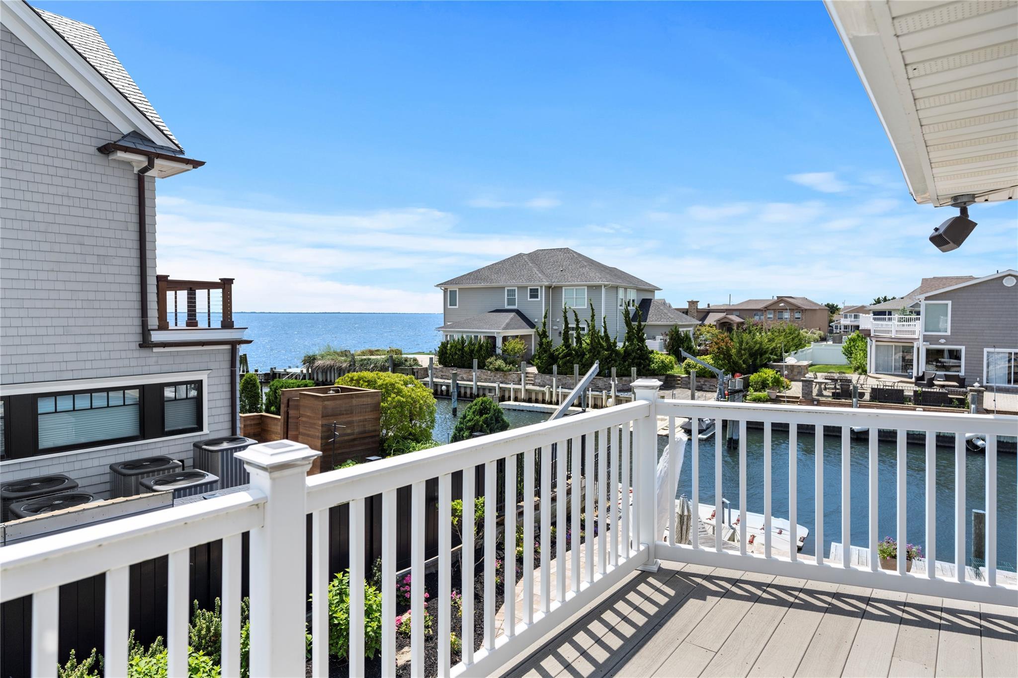 Single Family Viking Suffolk County, NY 11795, MLS-851538-26