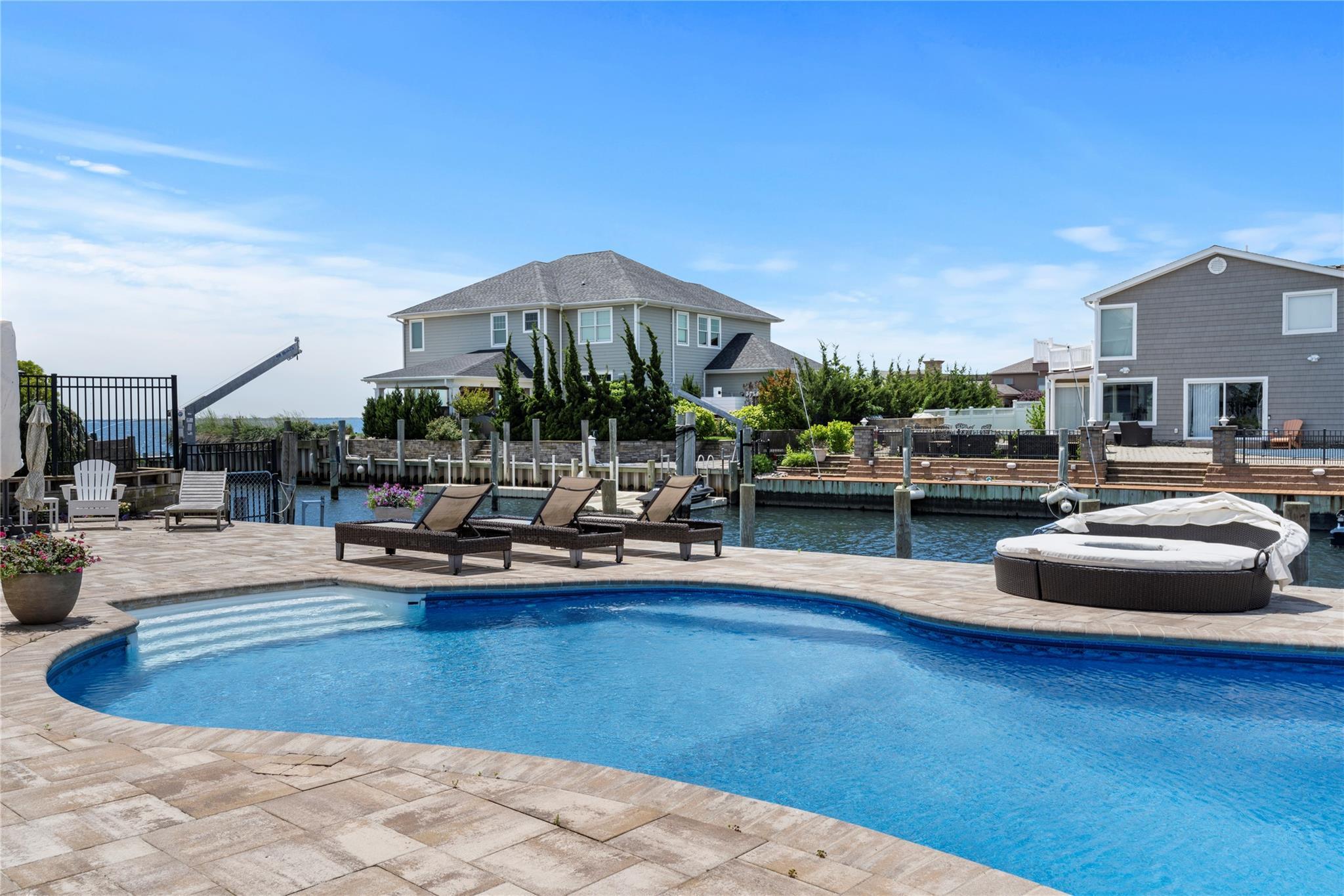 Single Family Viking Suffolk County, NY 11795, MLS-851538-37