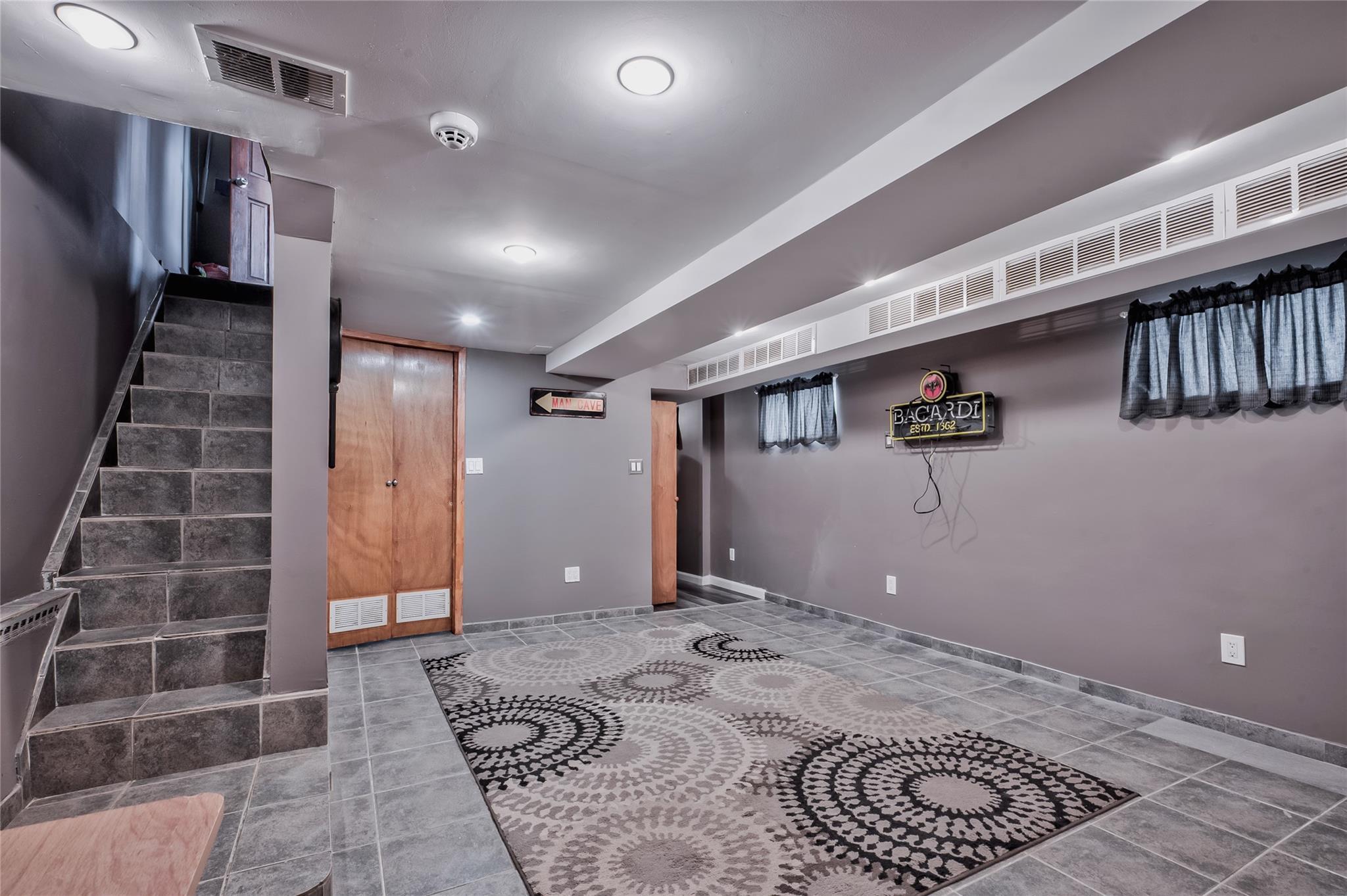 Single Family 79th  Queens, NY 11379, MLS-851552-21
