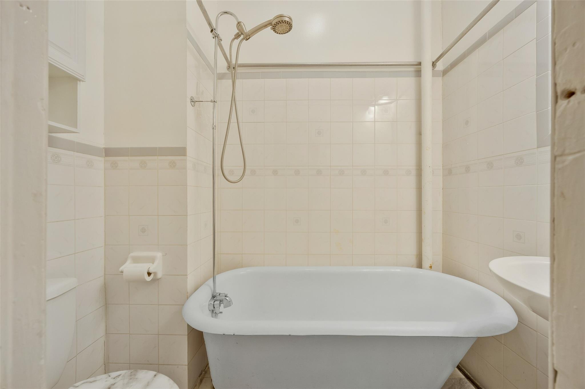 Single Family Decatur  Brooklyn, NY 11233, MLS-851569-20