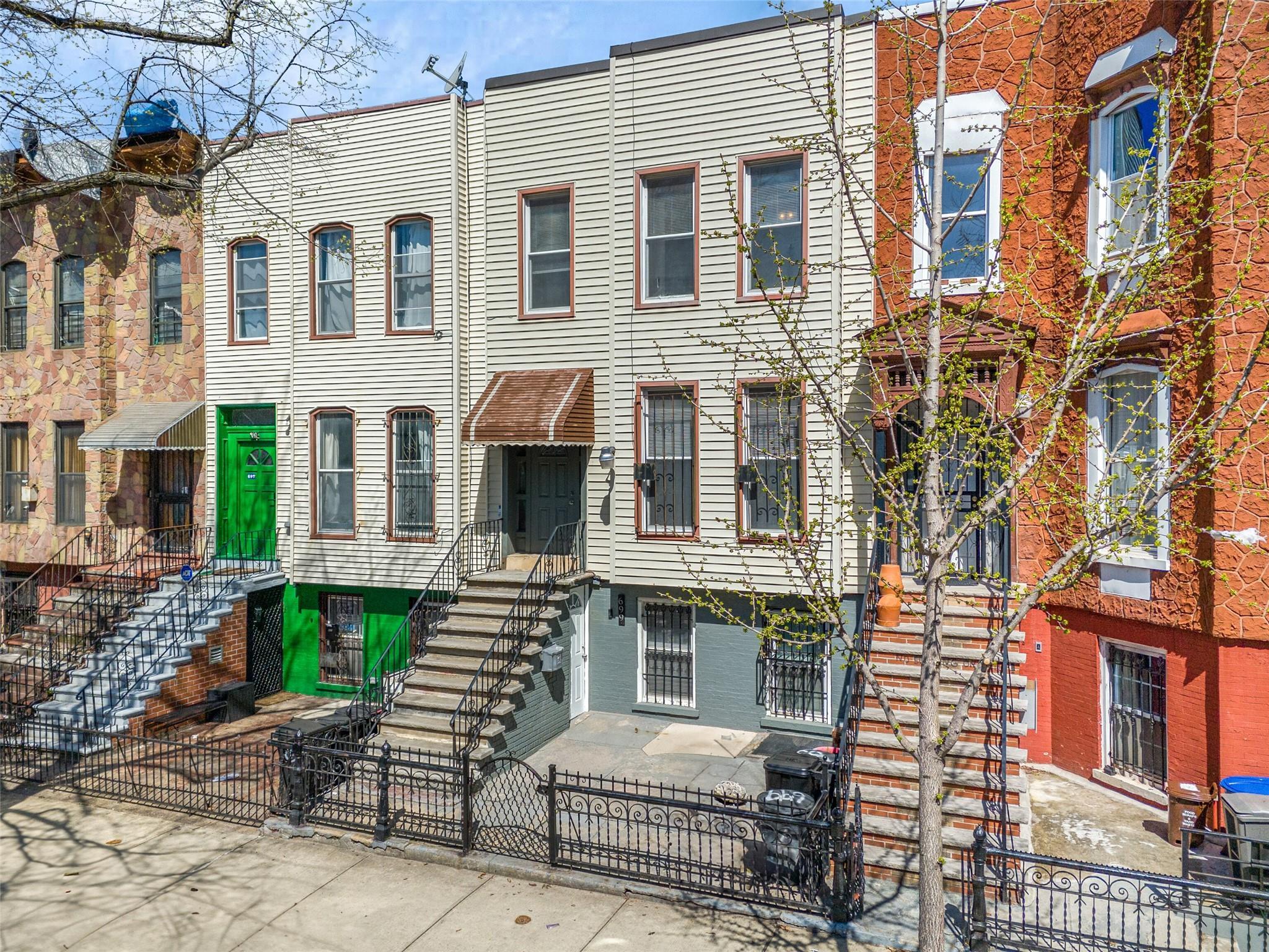 Single Family Decatur  Brooklyn, NY 11233, MLS-851569-23