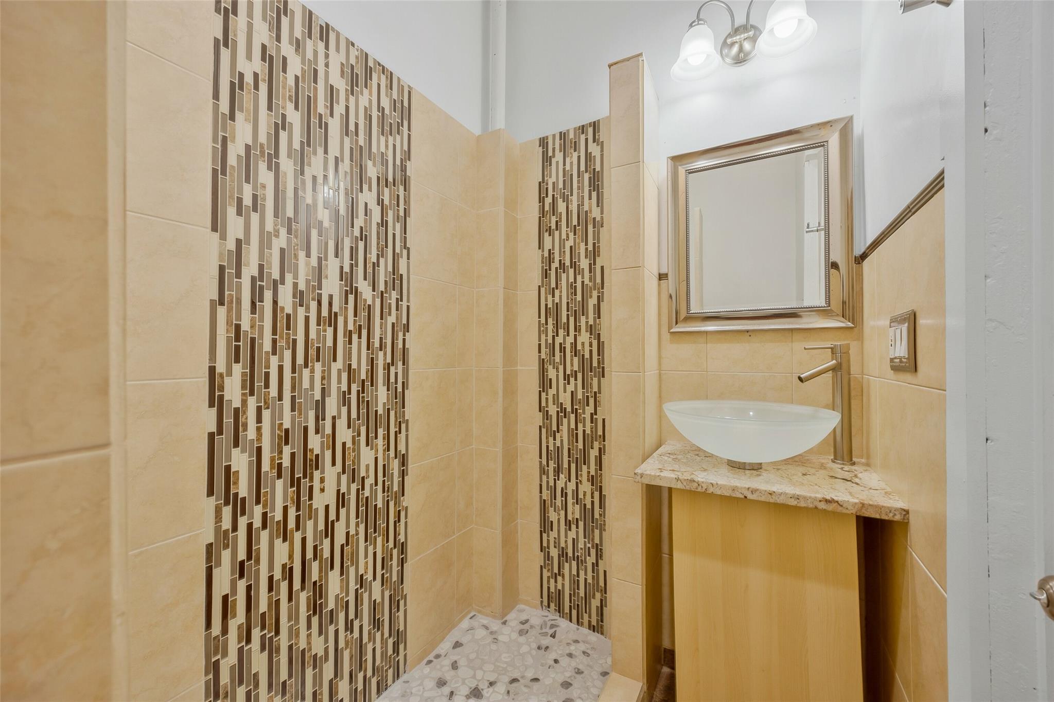 Single Family Decatur  Brooklyn, NY 11233, MLS-851569-7