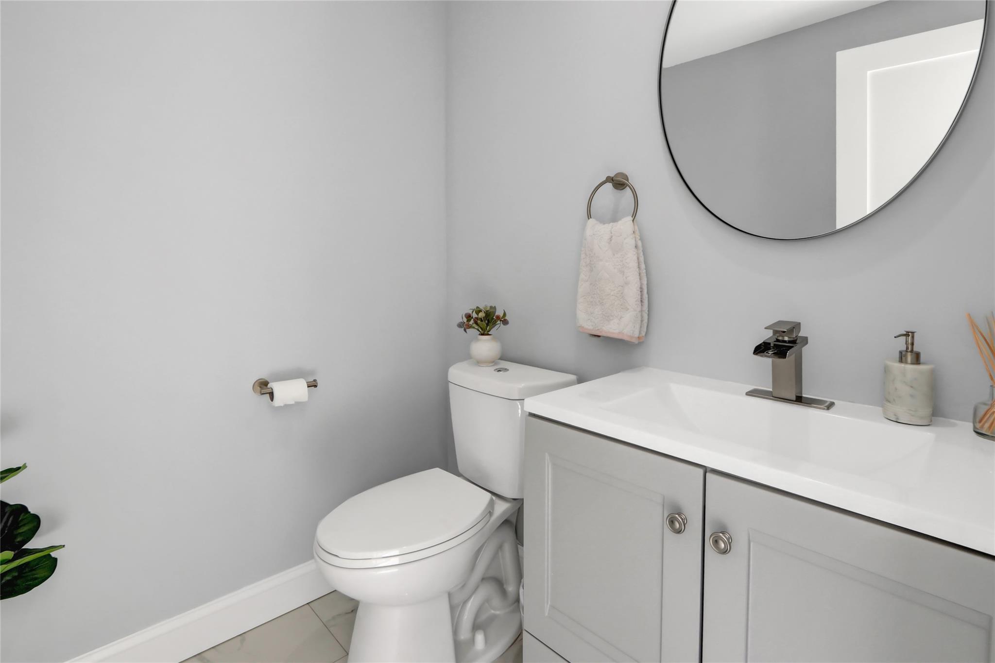 Single Family Bread And Cheese Hollow  Suffolk County, NY 11768, MLS-851570-18
