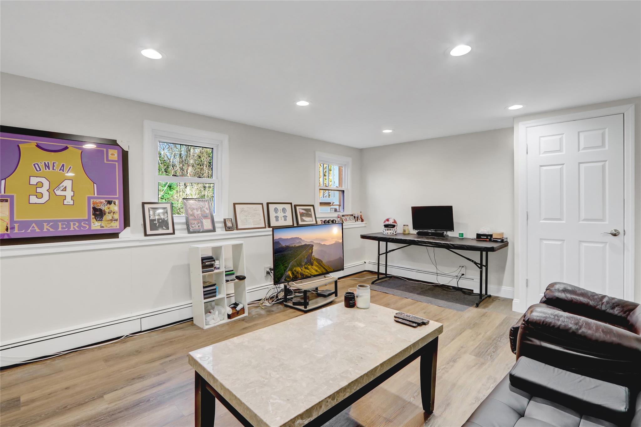 Single Family Bread And Cheese Hollow  Suffolk County, NY 11768, MLS-851570-23
