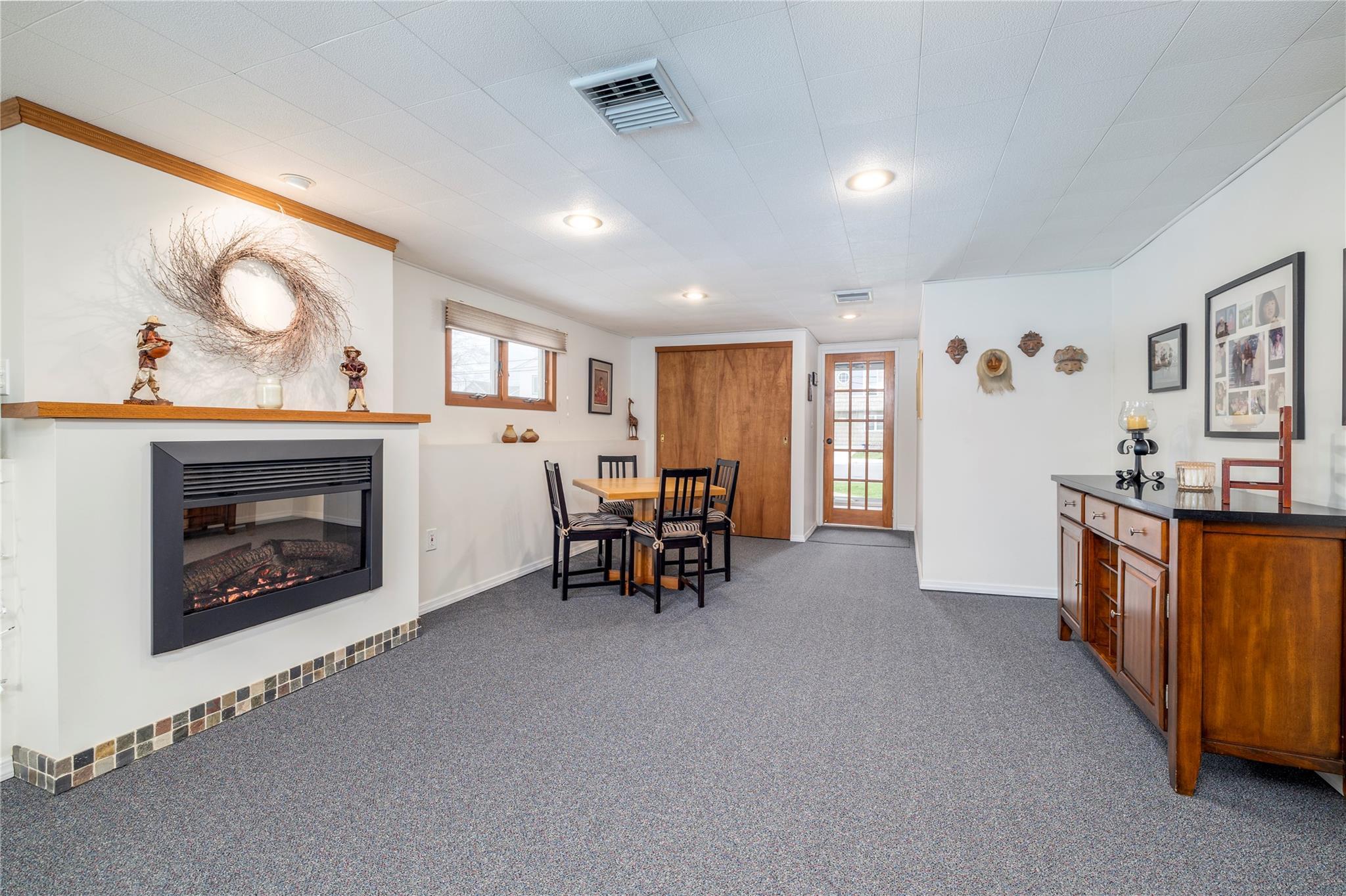 Single Family Nassau  Nassau County, NY 11520, MLS-851574-17