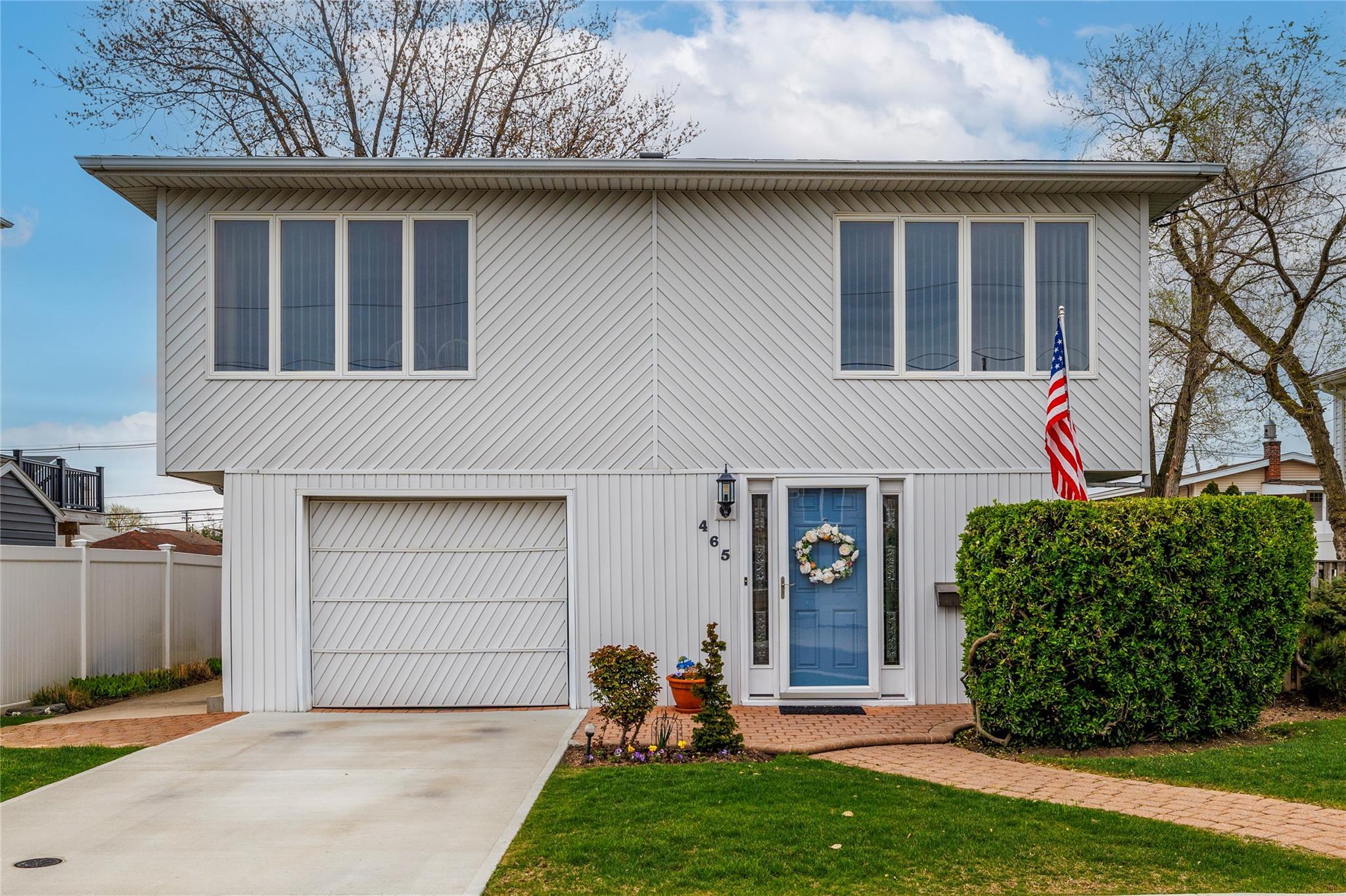 Single Family Nassau  Nassau County, NY 11520, MLS-851574-27