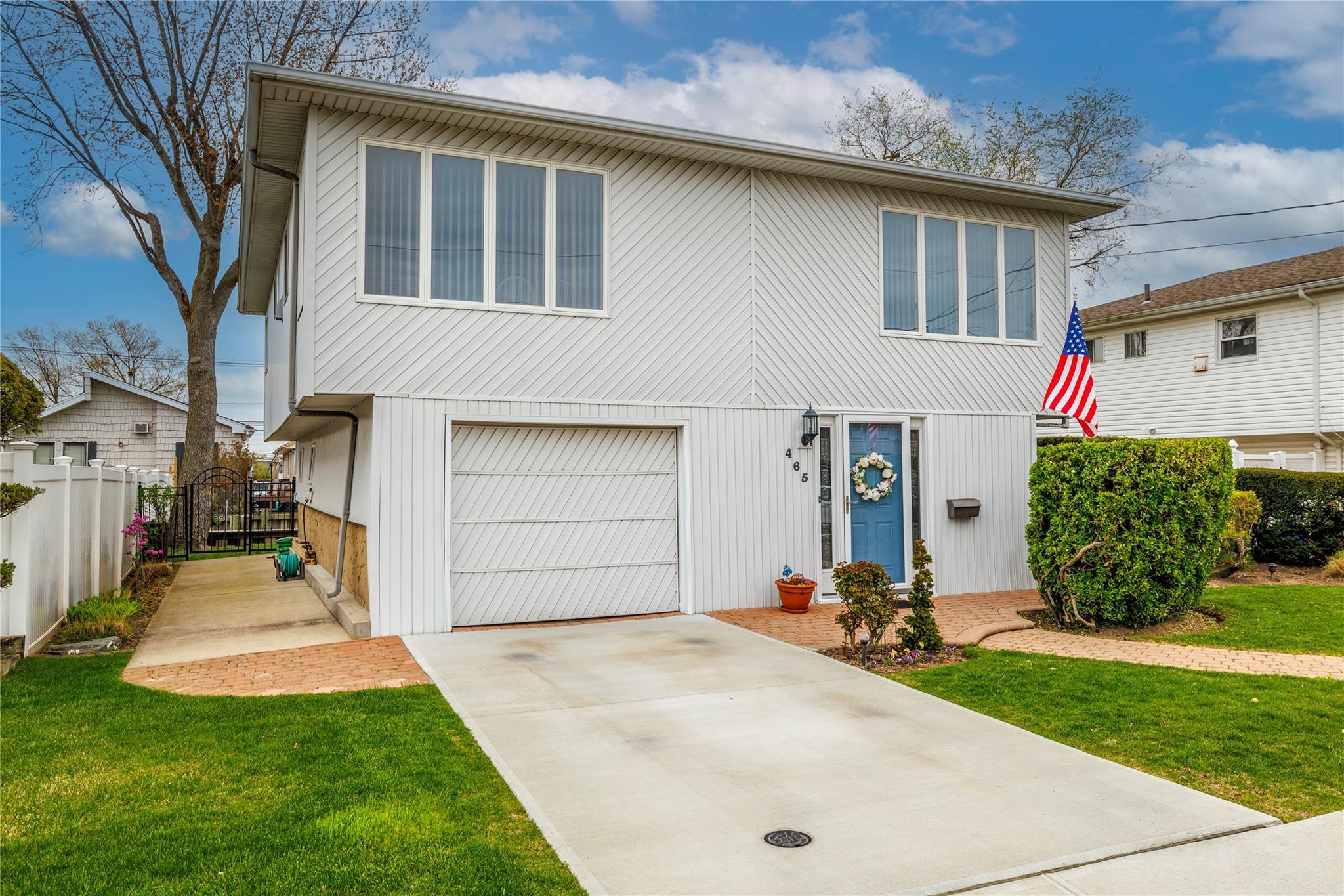 Single Family Nassau  Nassau County, NY 11520, MLS-851574-29