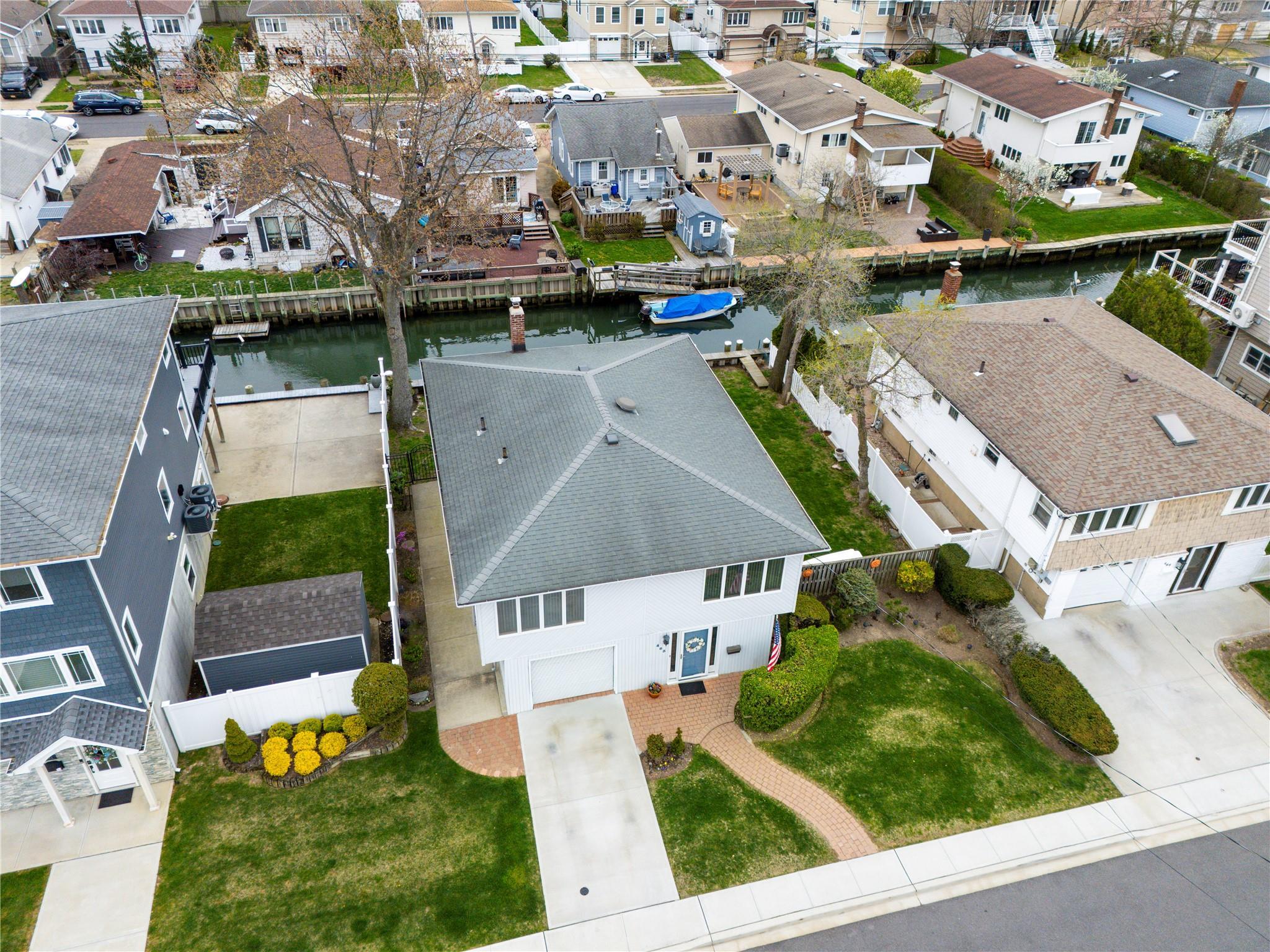 Single Family Nassau  Nassau County, NY 11520, MLS-851574-30