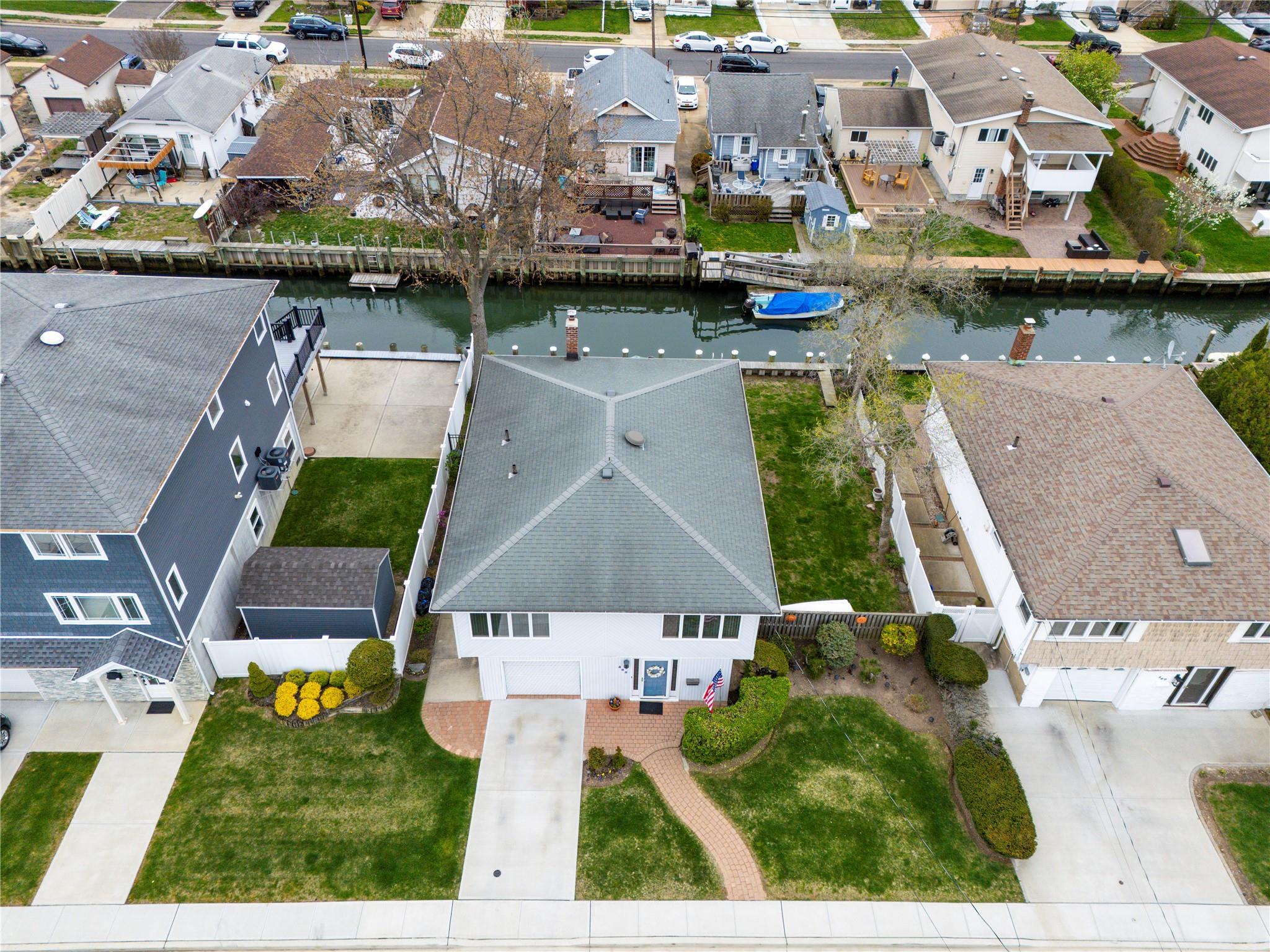 Single Family Nassau  Nassau County, NY 11520, MLS-851574-31