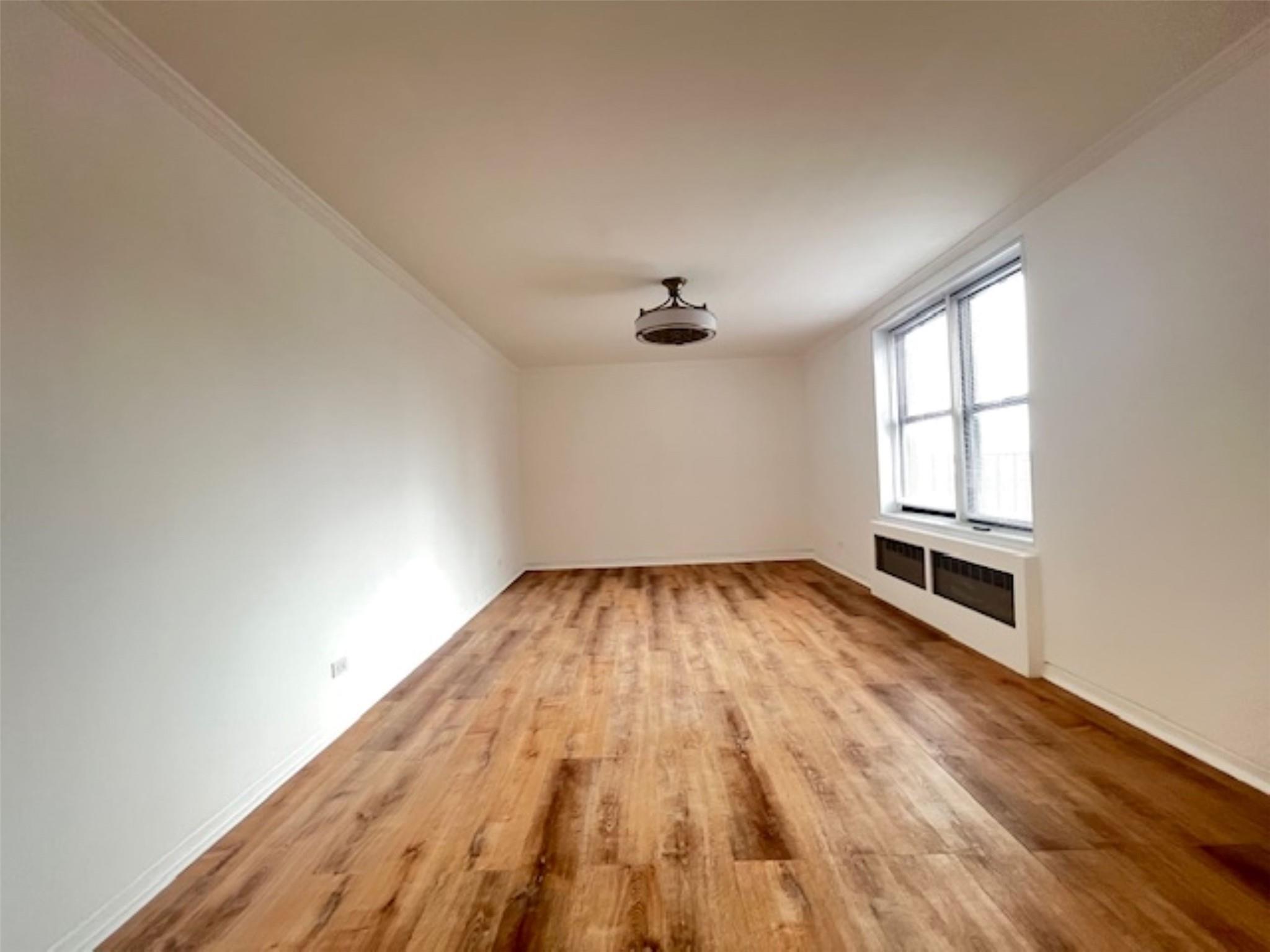 Coop Mott  Brooklyn, NY 11691, MLS-851578-2