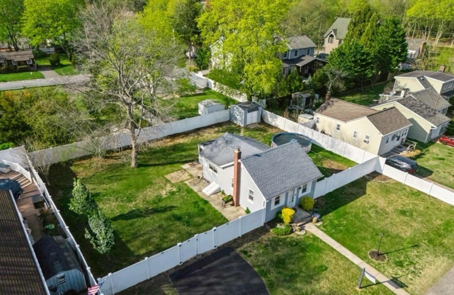 Single Family 16th  Suffolk County, NY 11792, MLS-851581-10