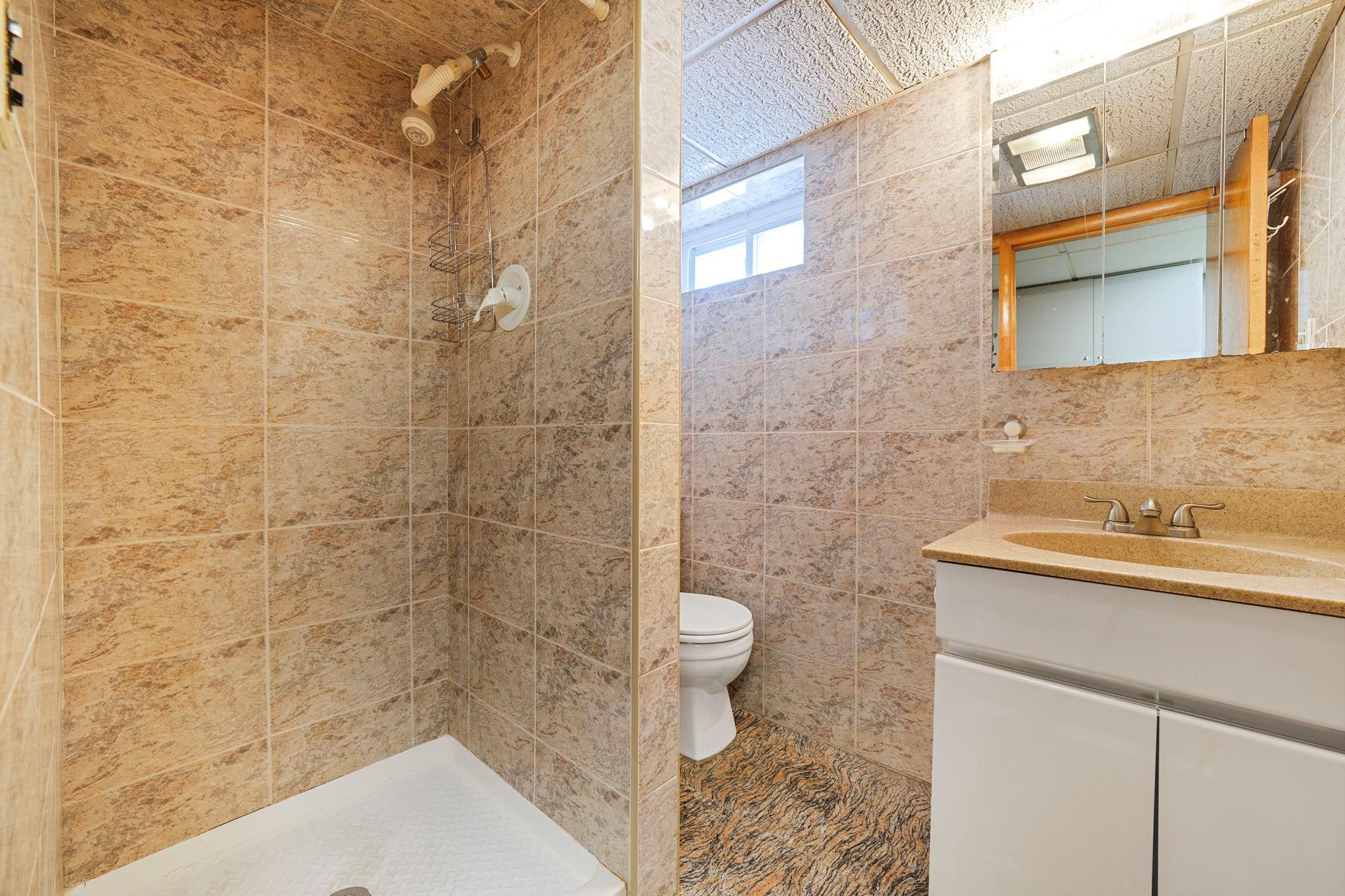 Single Family 6th  Nassau County, NY 11040, MLS-851582-4
