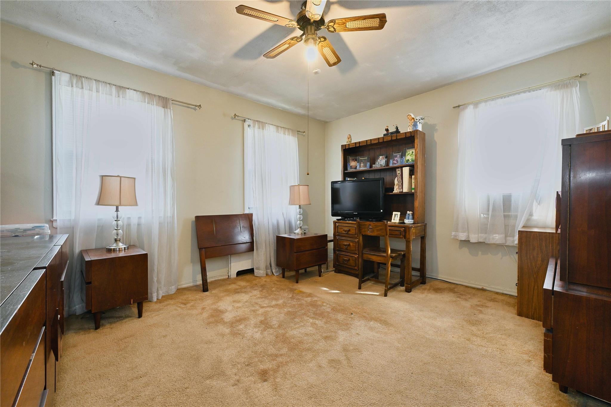 Single Family Jedwood  Nassau County, NY 11581, MLS-851584-17
