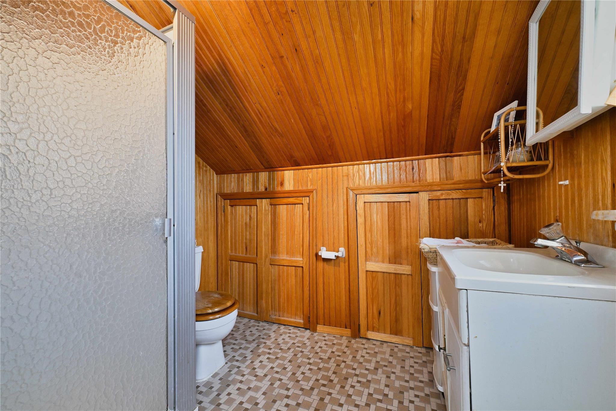 Single Family Jedwood  Nassau County, NY 11581, MLS-851584-27