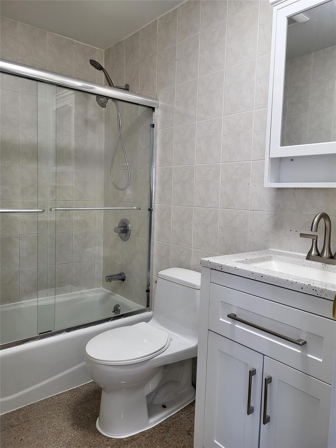 Apartment 230th  Queens, NY 11364, MLS-851617-6