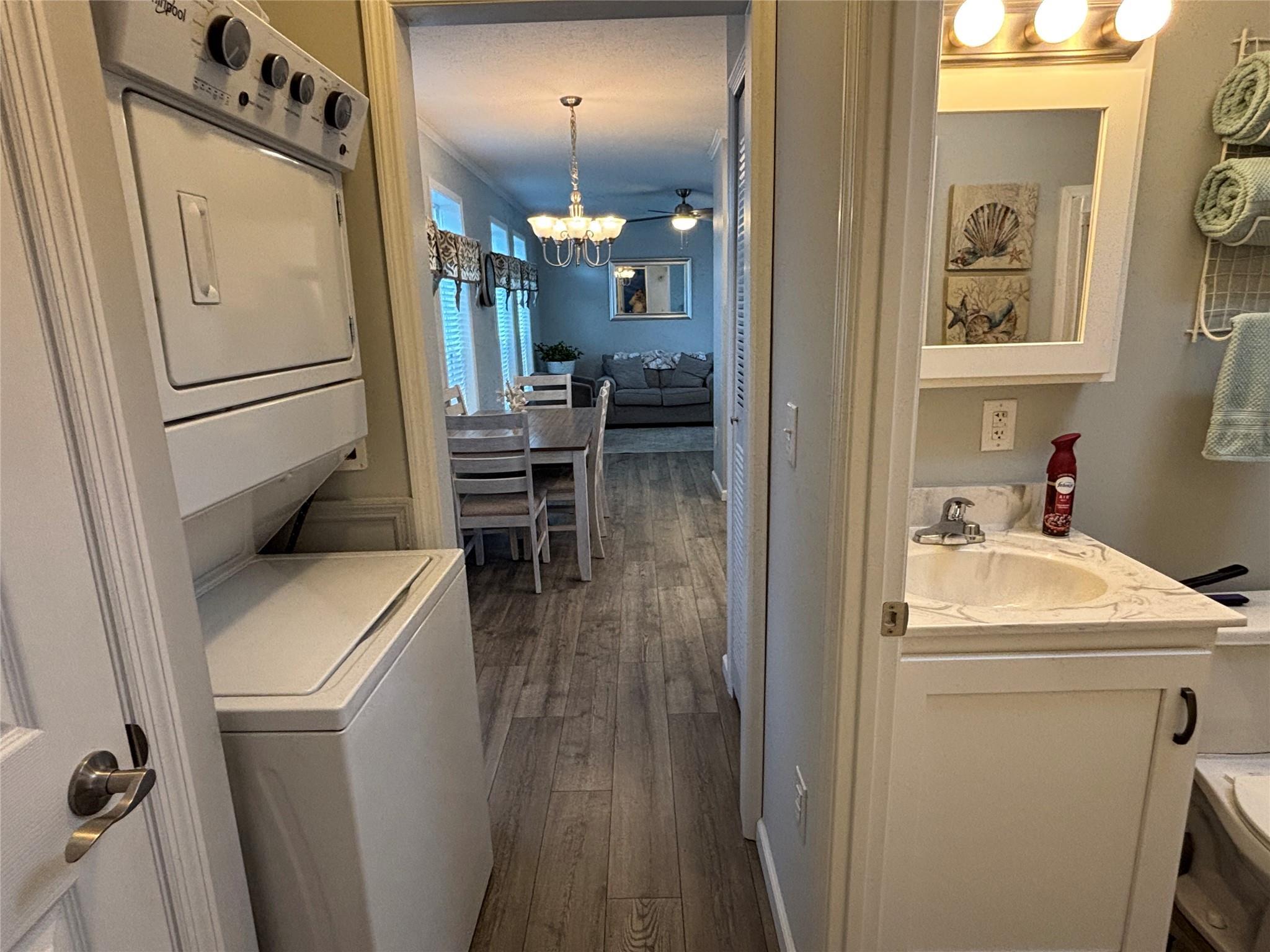 Single Family Old Country  Suffolk County, NY 11901, MLS-851625-21