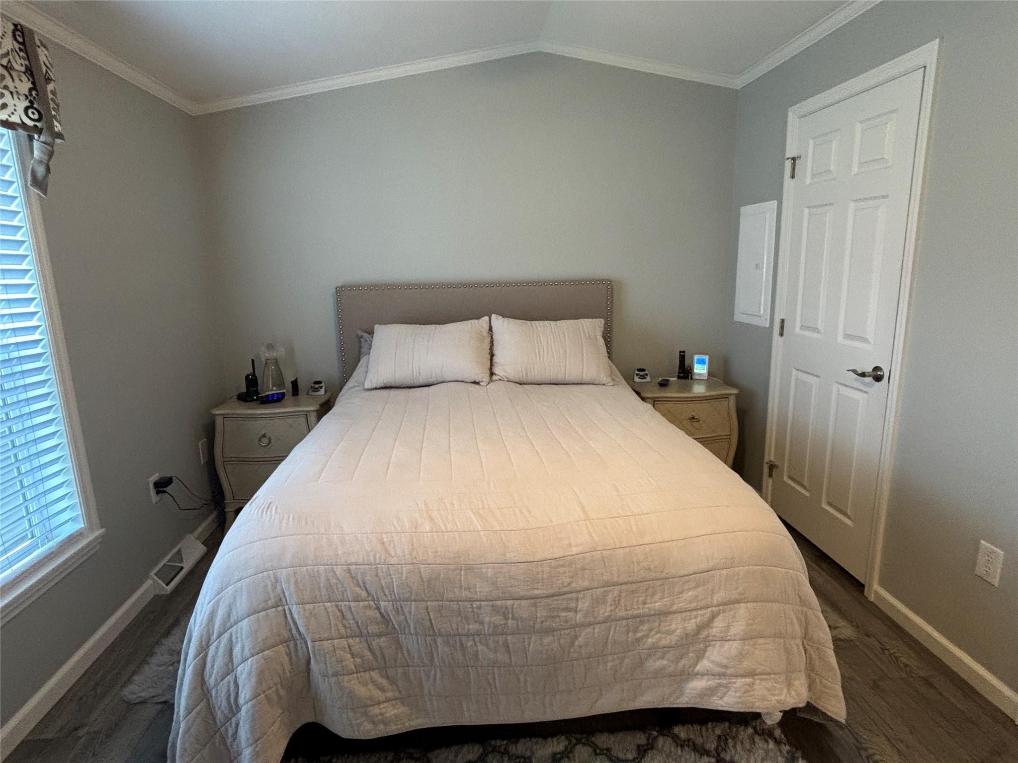 Single Family Old Country  Suffolk County, NY 11901, MLS-851625-23