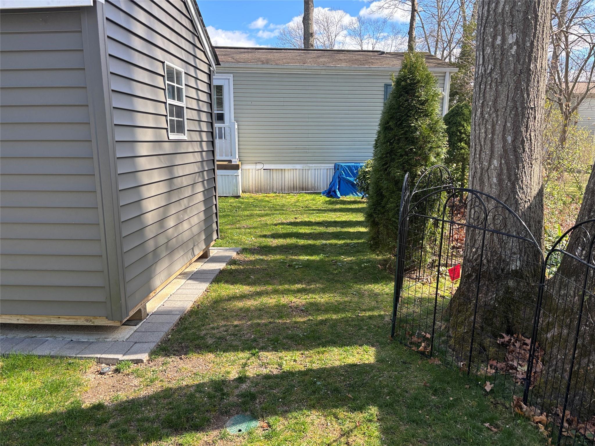 Single Family Old Country  Suffolk County, NY 11901, MLS-851625-5